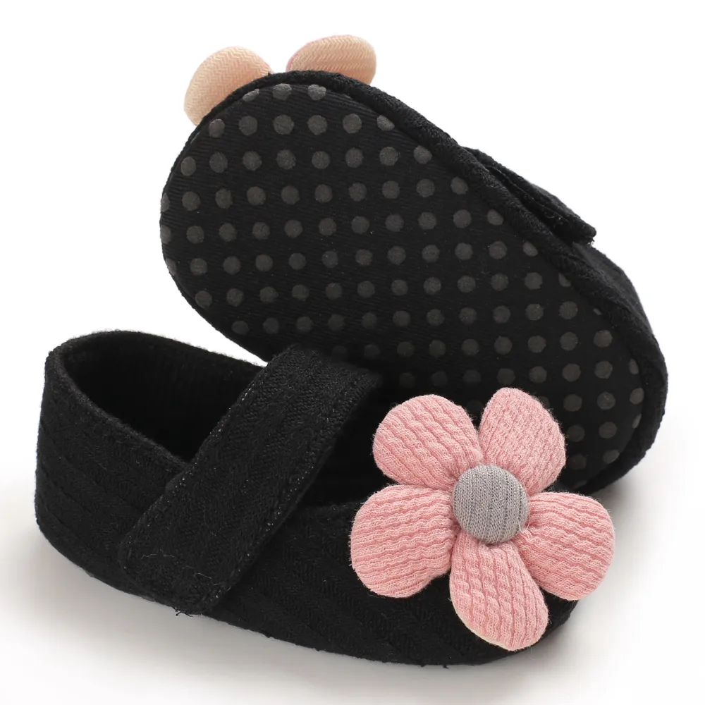 Baby / Toddler Girl Pretty 3D Floral Decor Velcro Shoes Black big image 1