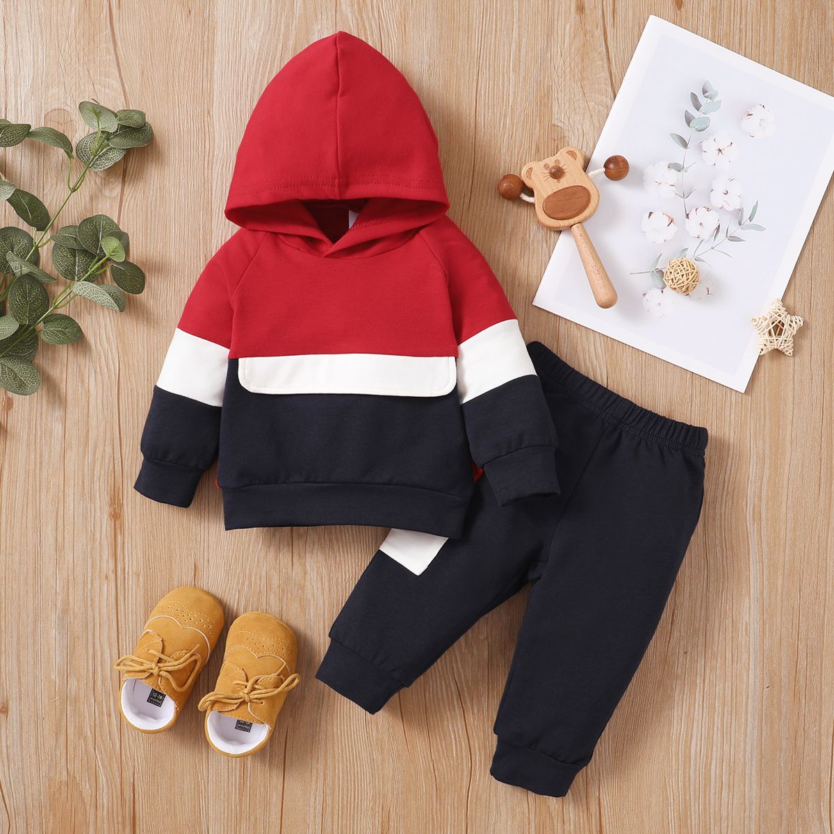 2pcs Baby Color Block Long-sleeve Hoodie and Trousers Set