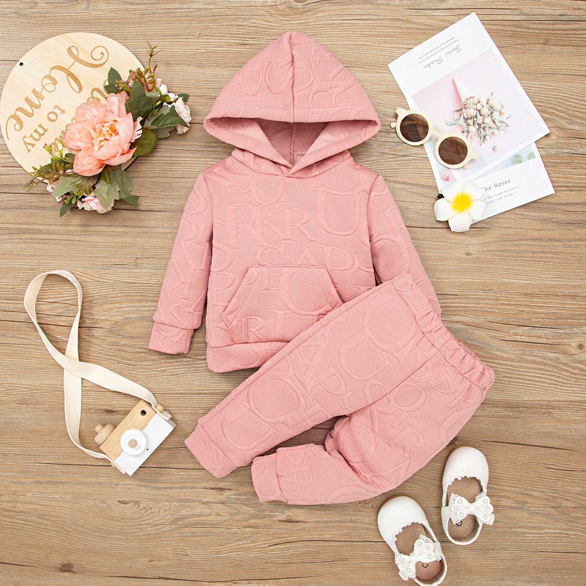 

2pcs Baby Boy/Girl Letter Textured Solid Long-sleeve Hoodie and Pants Set