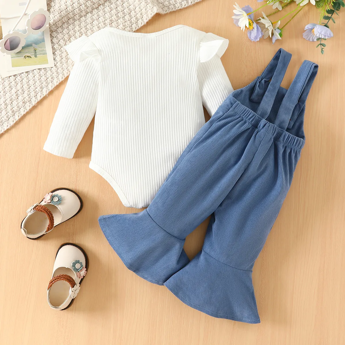 2pcs Baby Girl 95% Cotton Ribbed Ruffle Solid Long-sleeve Romper and Pocket Flared Overalls Set White image 2