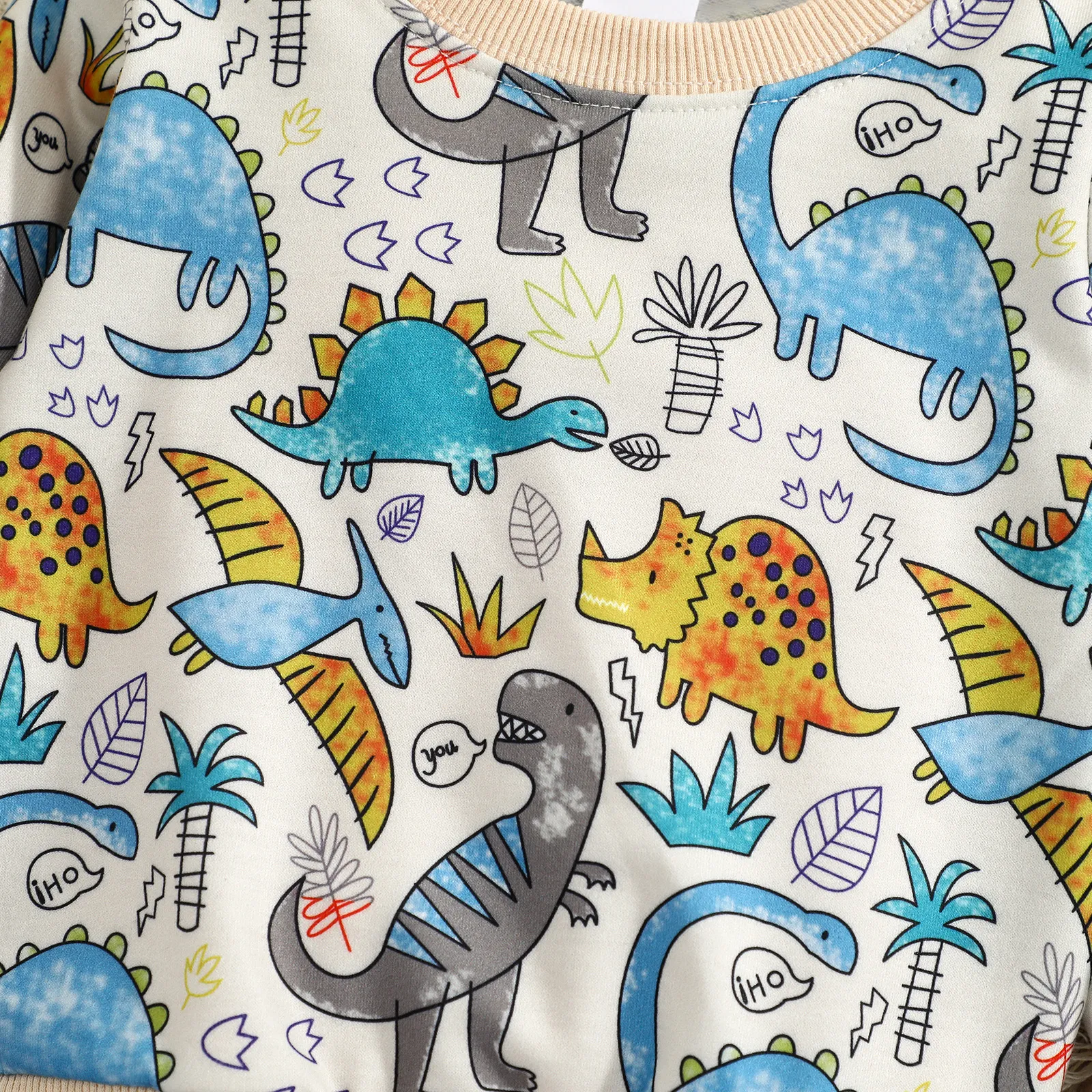 2pcs Baby All Over Dinosaur Print Long-sleeve Pullover and Ripped Jeans Set  image 3