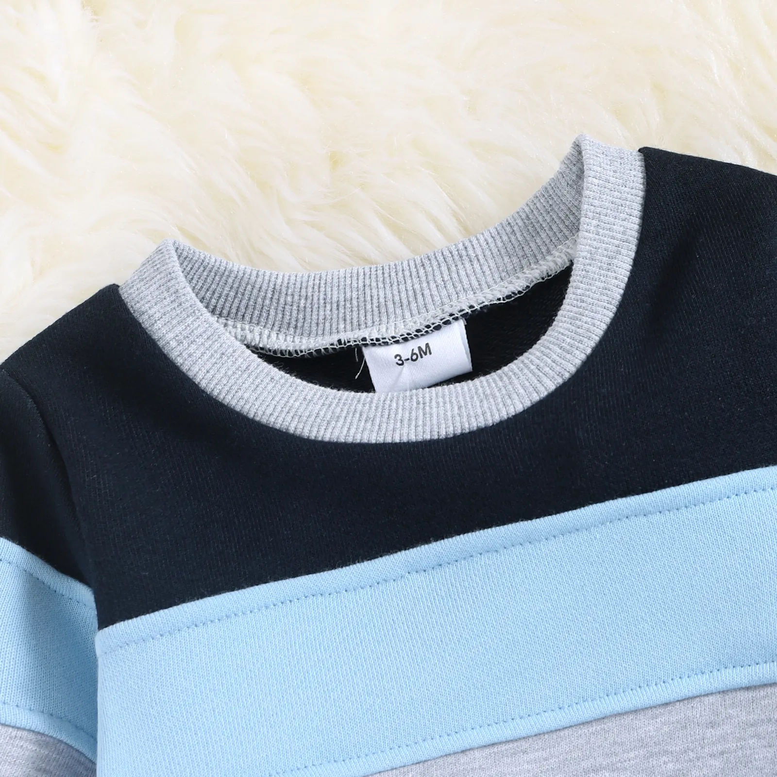 2pcs Baby Colorblock Long-sleeve Sweatshirt and Sweatpants Set  image 4