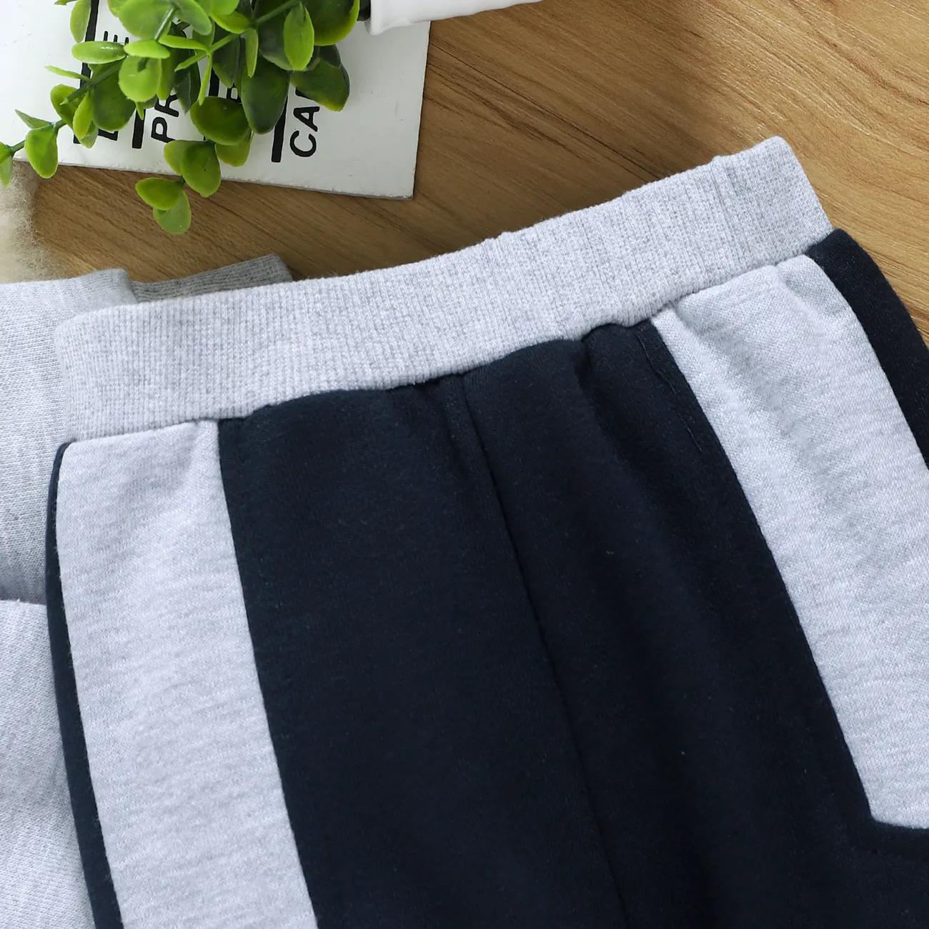 2pcs Baby Colorblock Long-sleeve Sweatshirt and Sweatpants Set Deep Blue big image 1