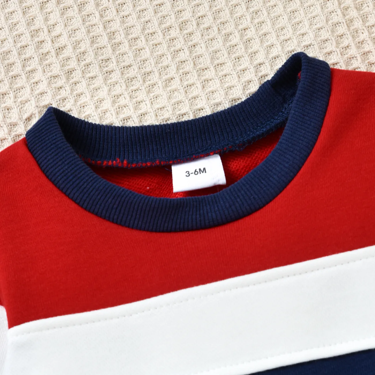 2pcs Baby Colorblock Long-sleeve Sweatshirt and Sweatpants Set Red big image 1