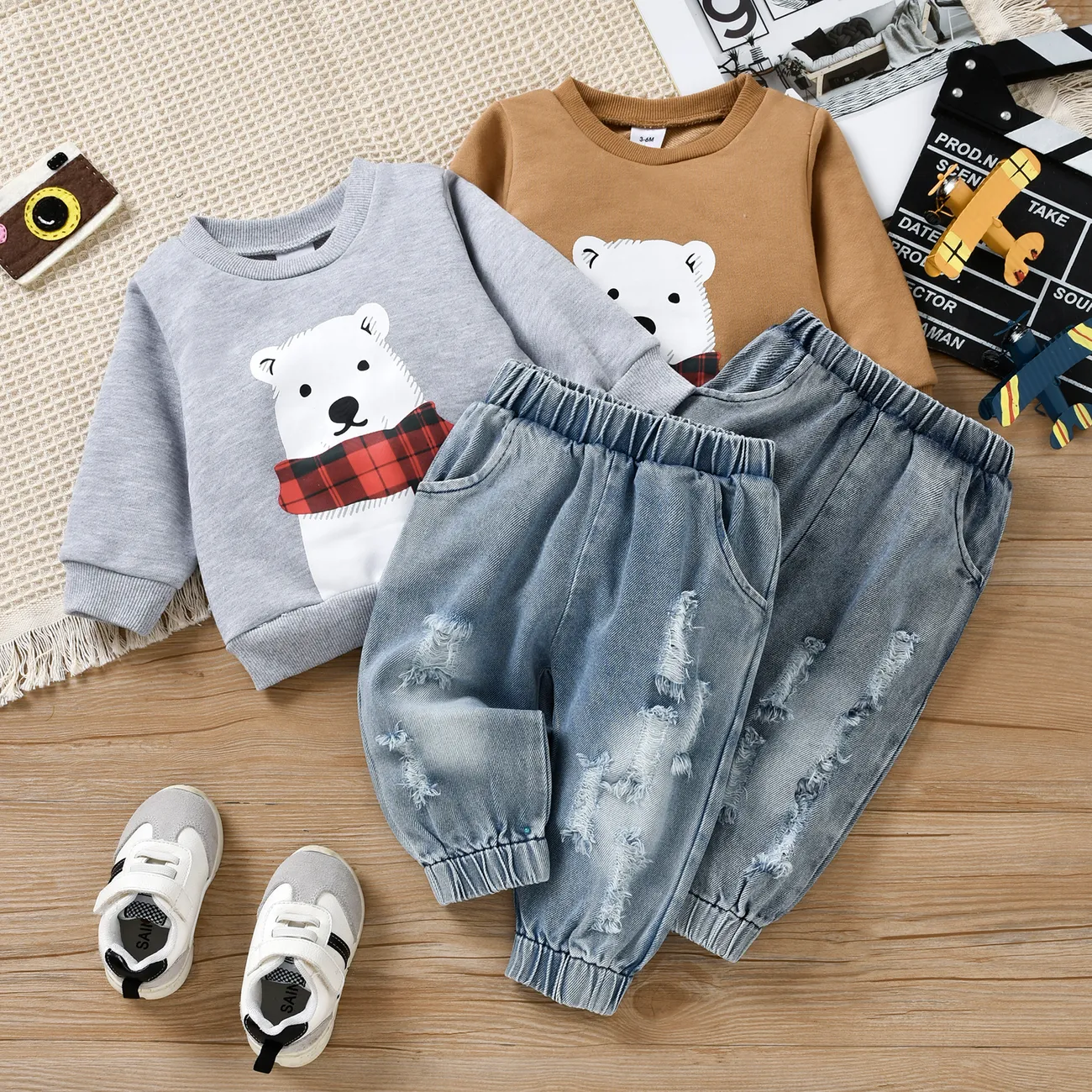 2pcs Baby Polar Bear Print Long-sleeve Sweatshirt and Ripped Denim Jeans Set Light Grey big image 1