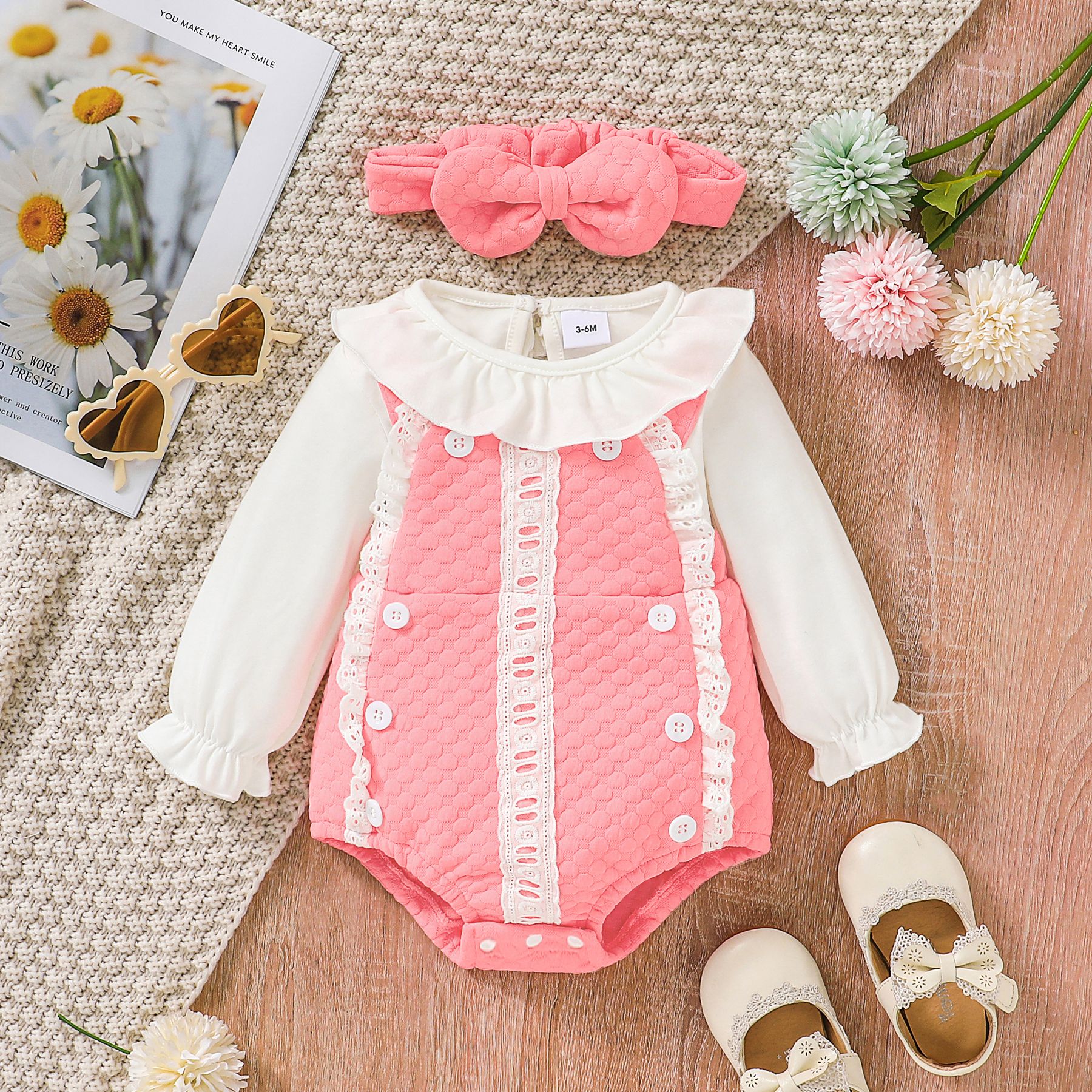 2pcs Baby Girl Lace Detail Ruffle Collar Long-sleeve Faux-two Textured Romper with Headband Set