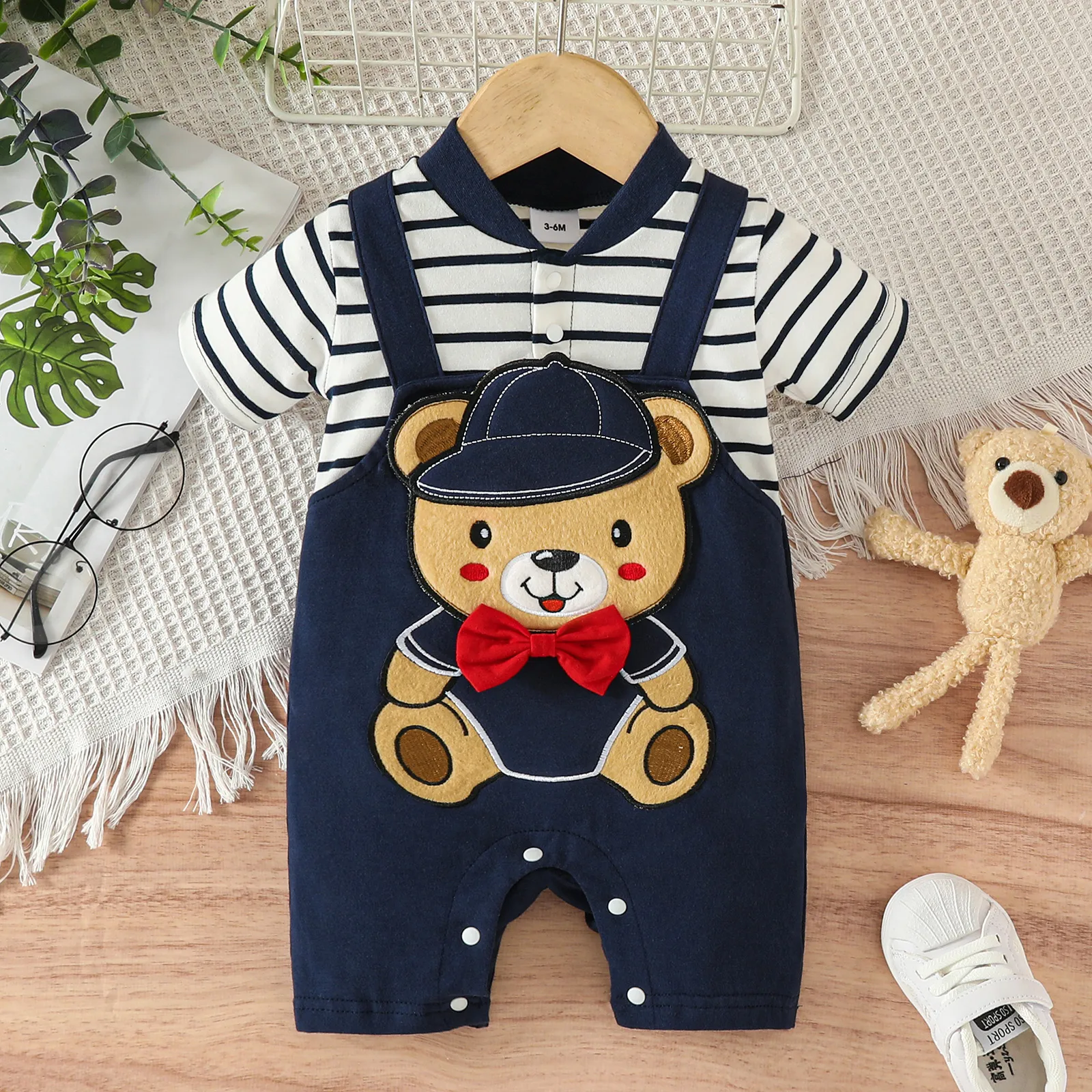Baby Boy Cute Bear Graphic Stripe Panel Short-sleeve Jumpsuit