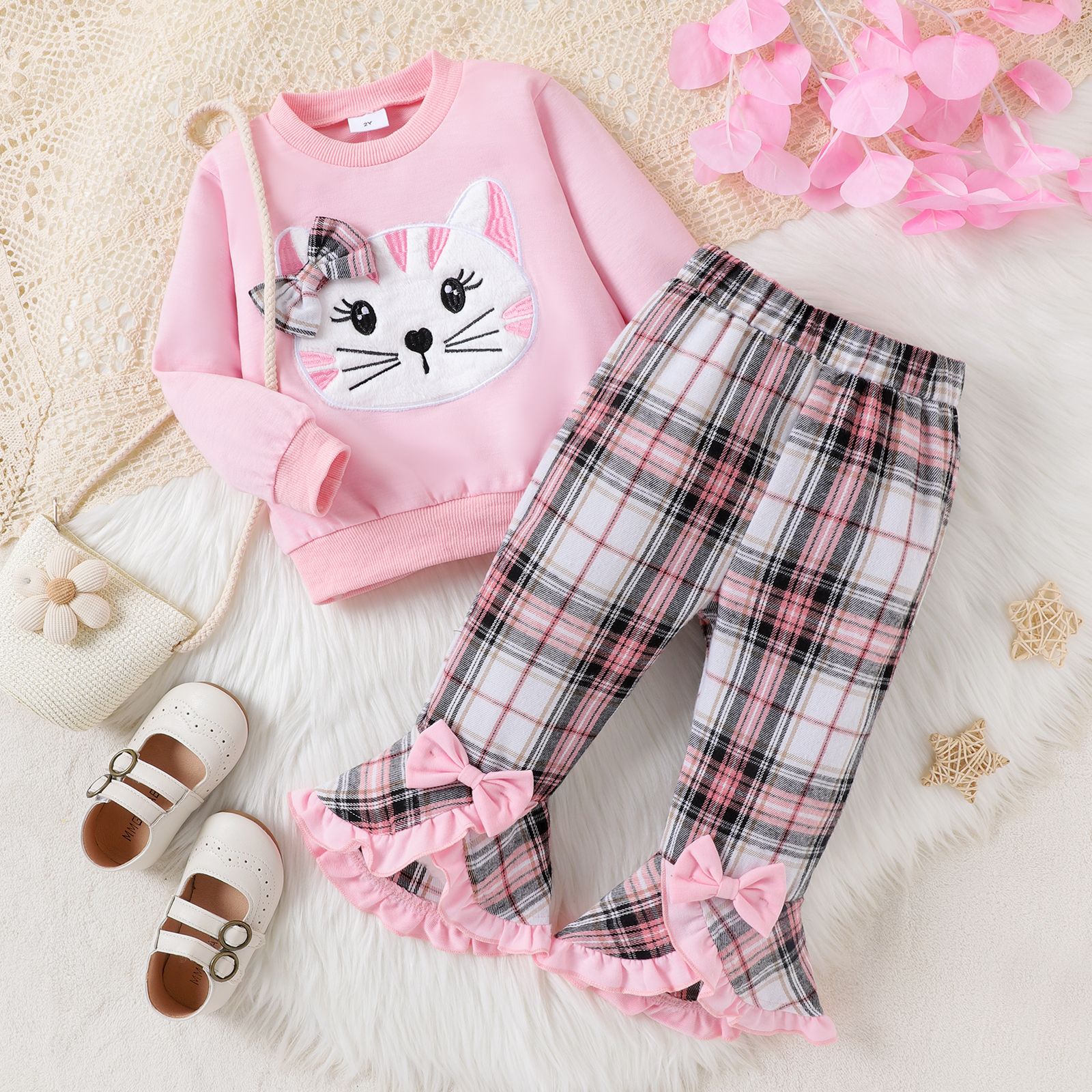 

2pcs Toddler Girl Cute Animal Pattern Sweatshirt and Ruffle Edge Pant Set