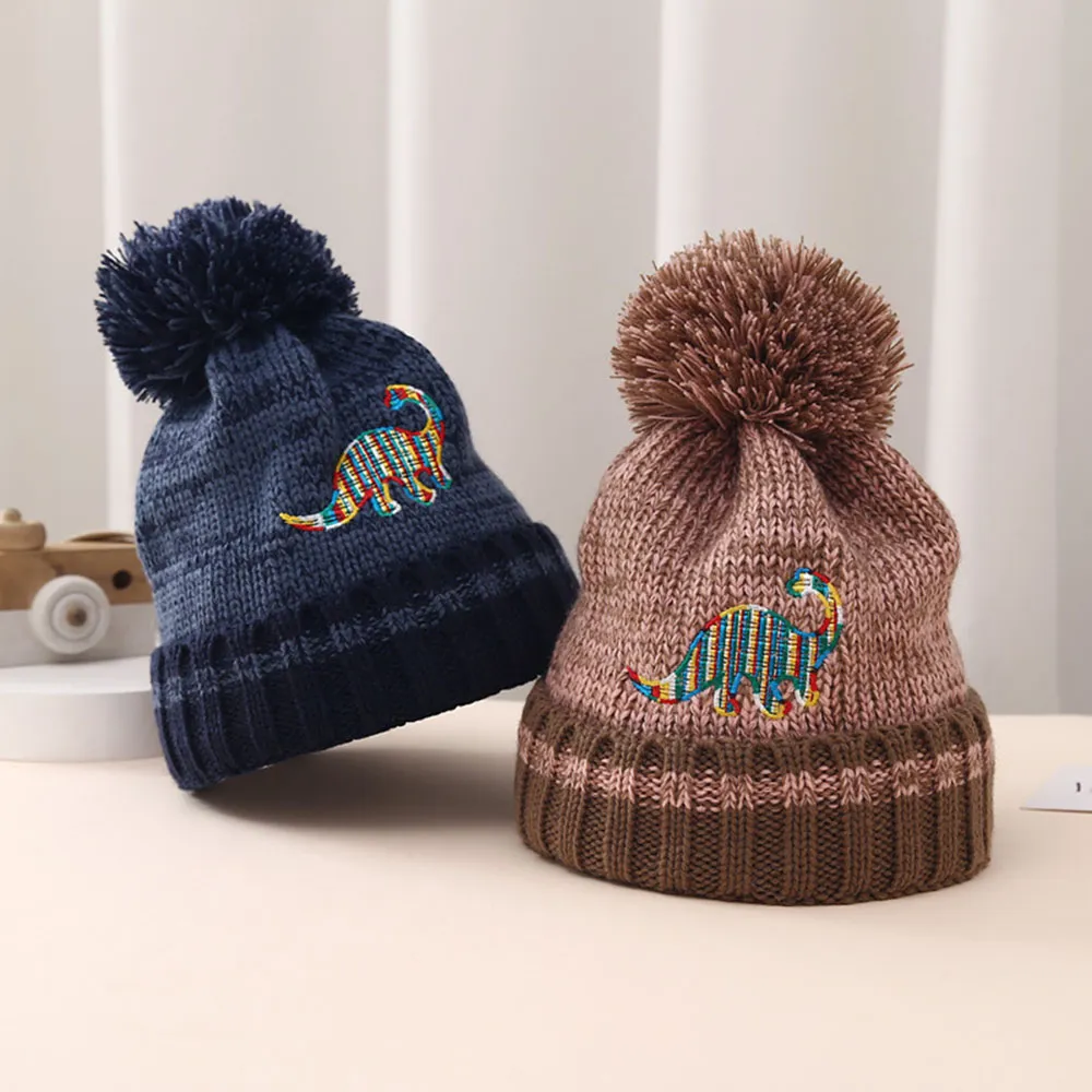 Children ‘s favorite Dinosaur embroidered warm knitted beanie
