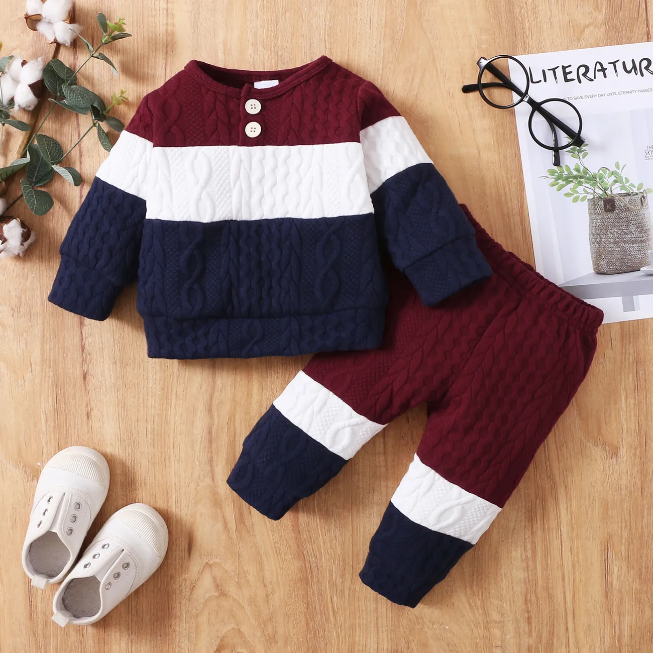 2pcs Baby Color Block Long-sleeve Sweatshirt and Trousers Set Red big image 1