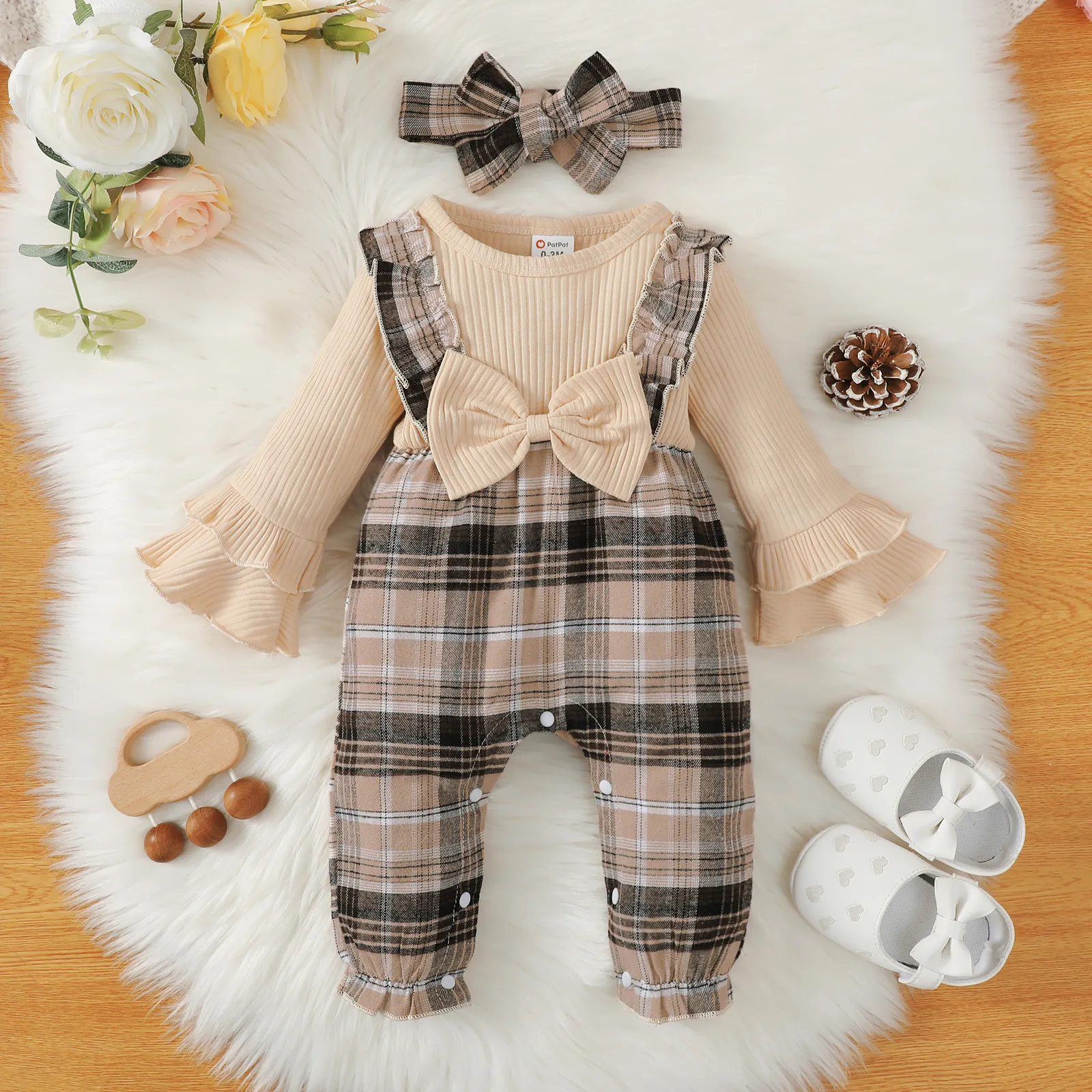 2pcs Baby Girl Plaid Spliced Solid Rib Knit Bow Front Bell Sleeve Jumpsuit with Headband Set  big image 1