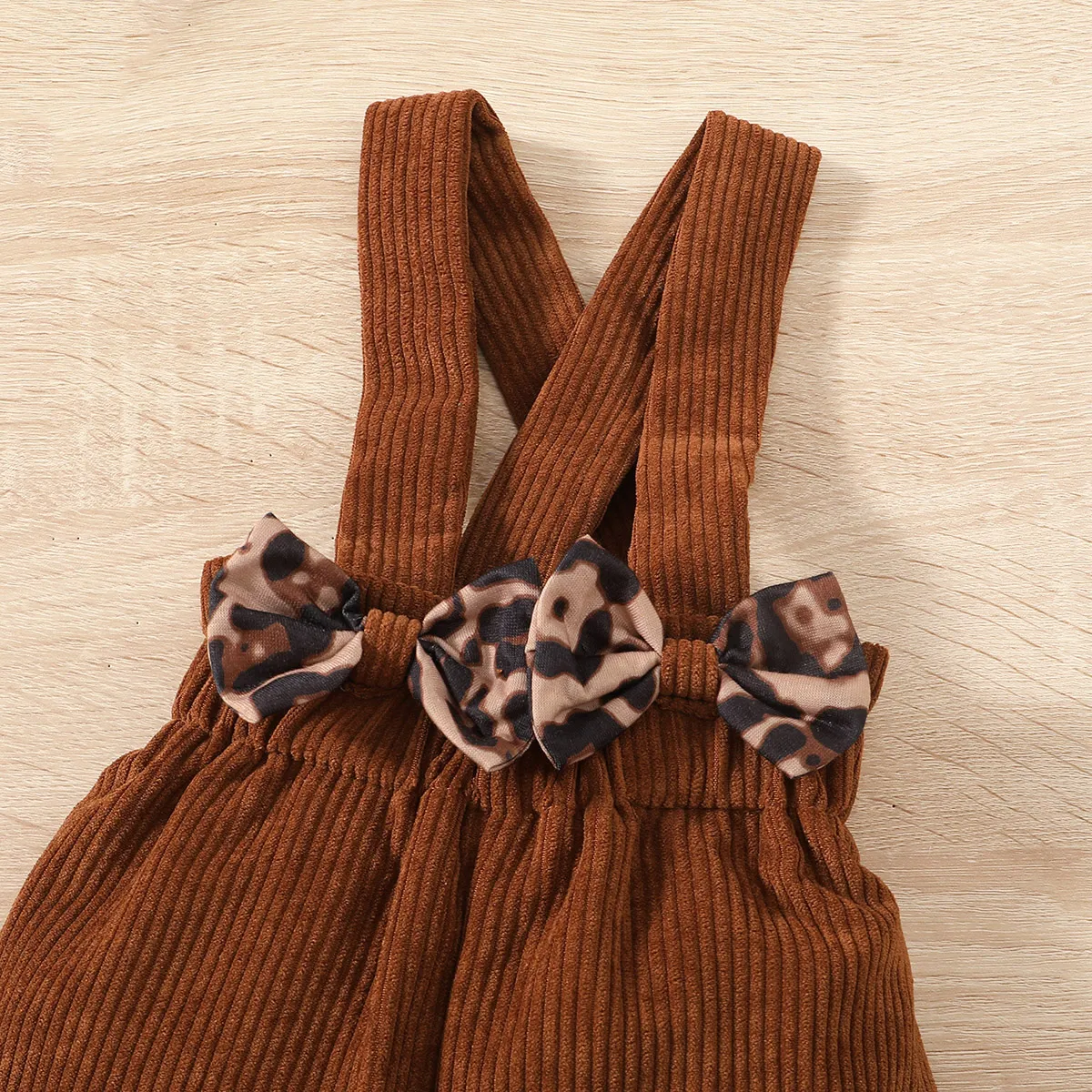 3pcs Baby Girl Leopard Print Ruffle Long-sleeve Romper and Bow Decor Ribbed Overalls & Headband Set Brown image 5