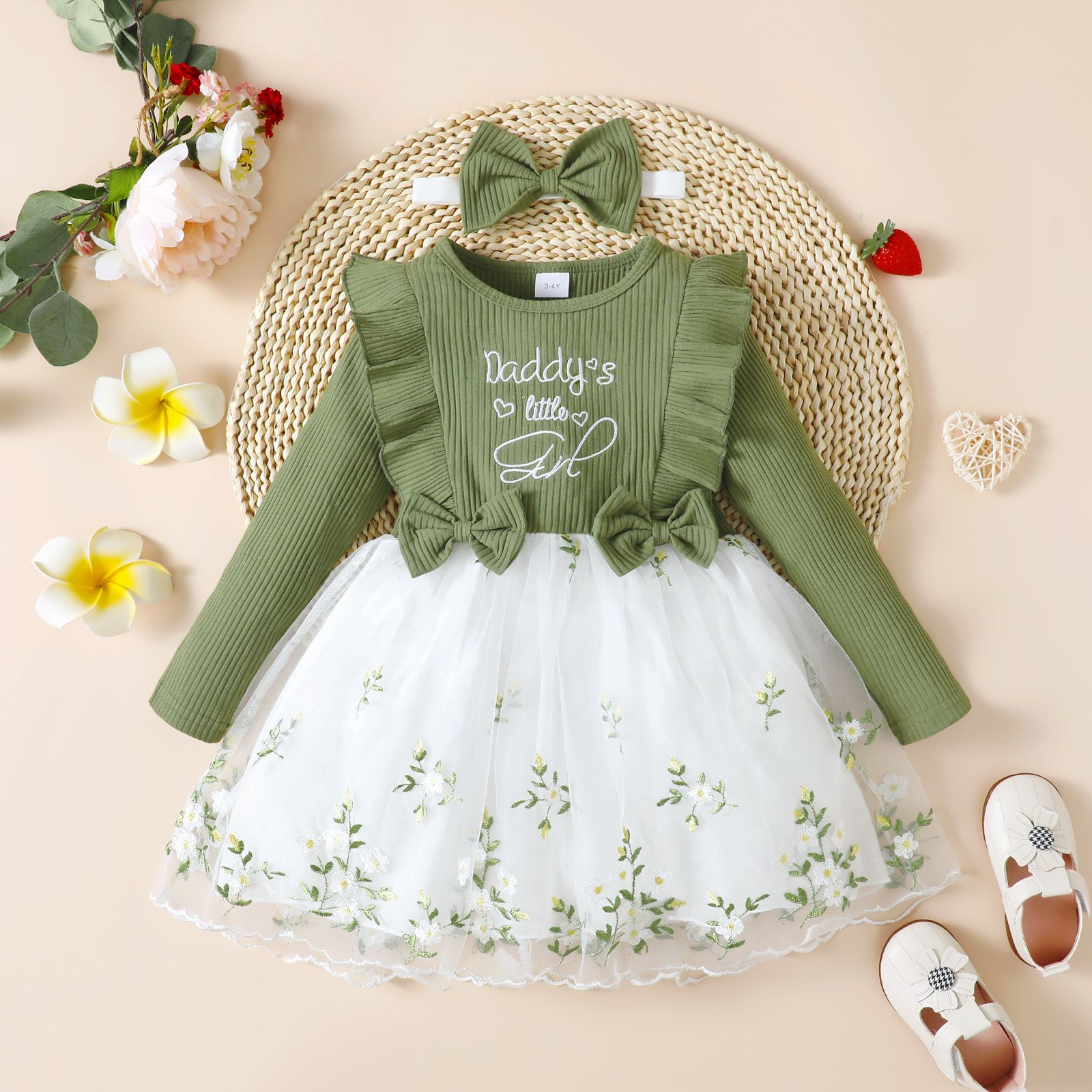 Girl's Sweet Embroidery Design Floral Mash Long Sleeve Dress