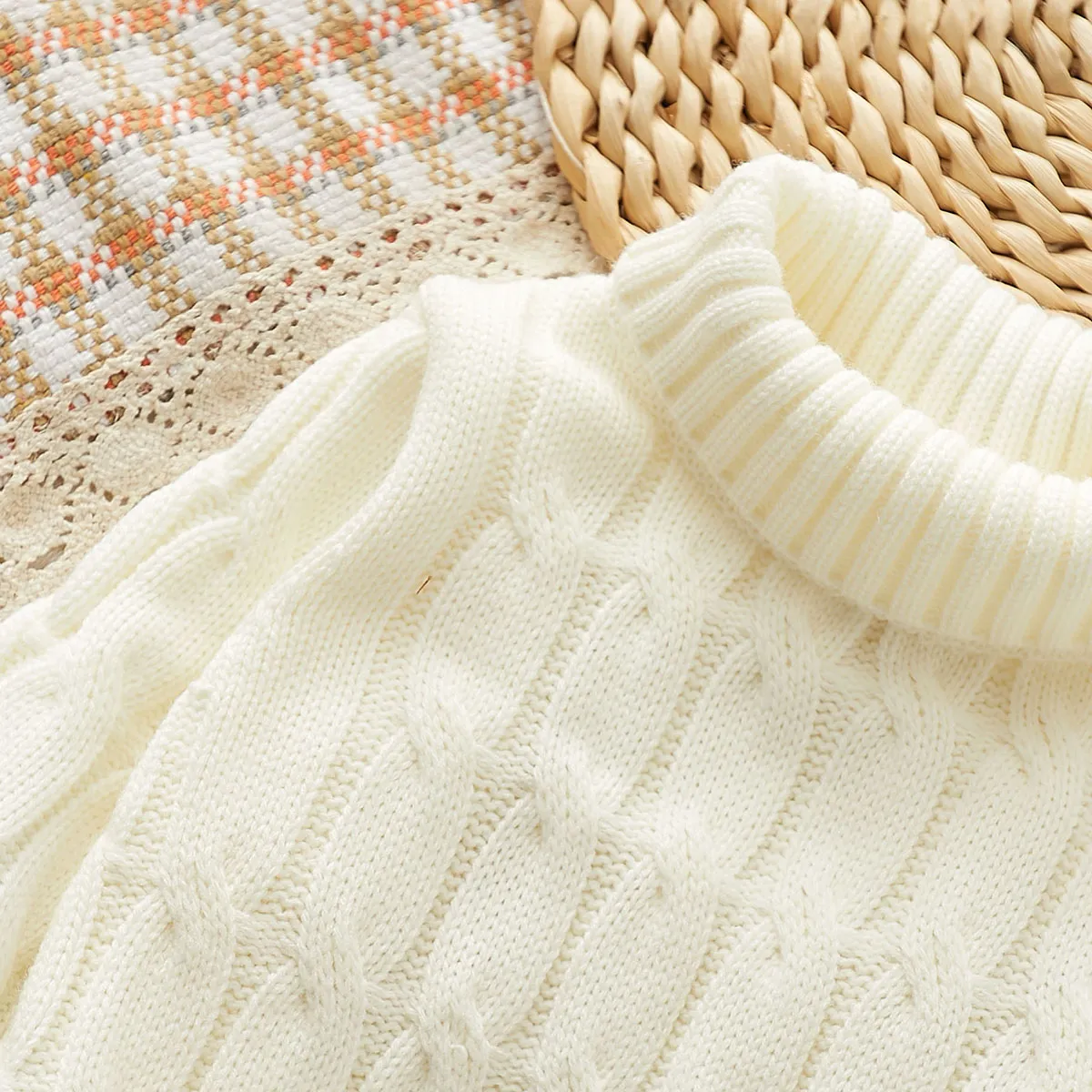 Toddler Boy/Girl Basic Textured Turtleneck Sweater   White big image 1