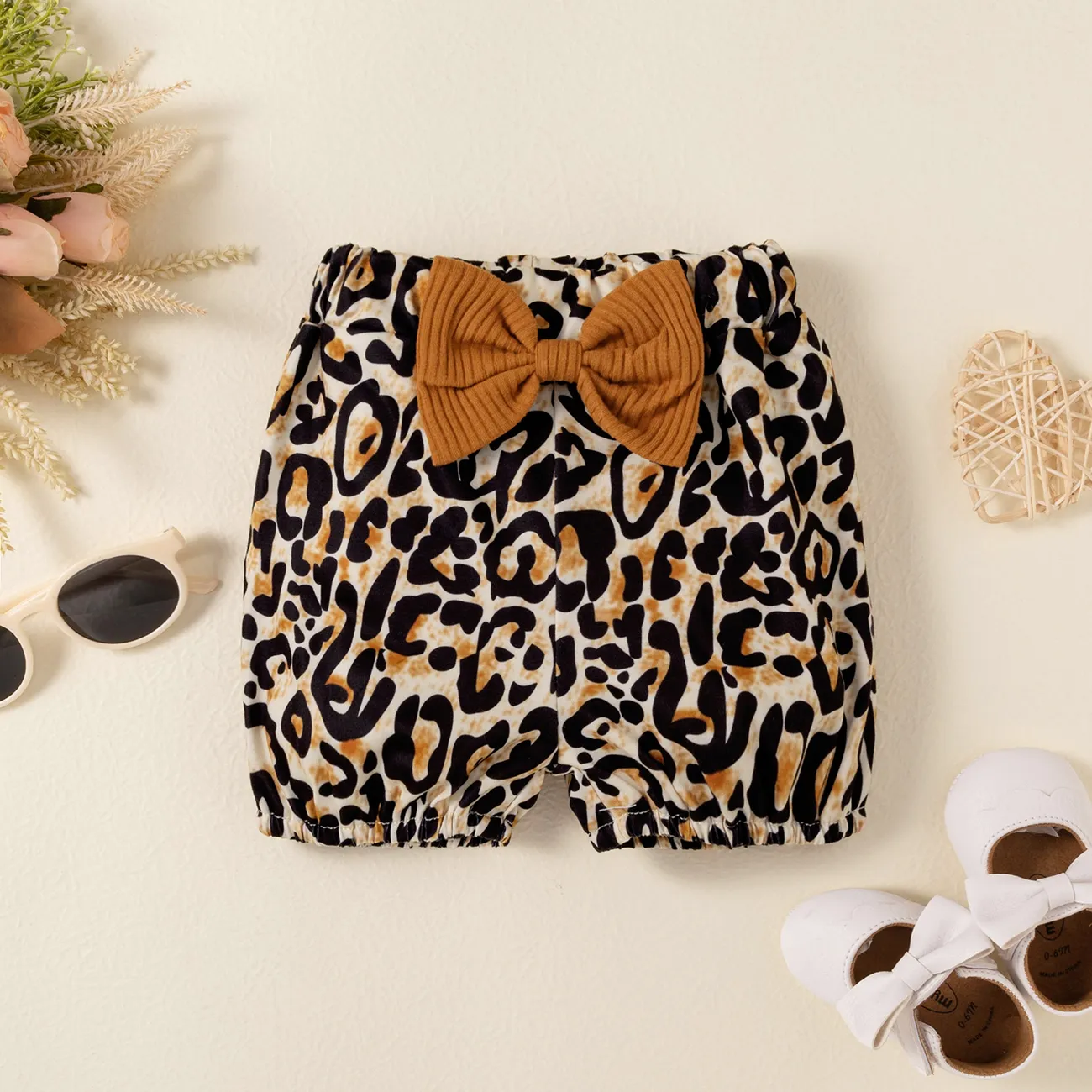 3pcs Baby Girl 95% Cotton Ribbed Flutter-sleeve Romper and Leopard Shorts with Headband Set Brown big image 1