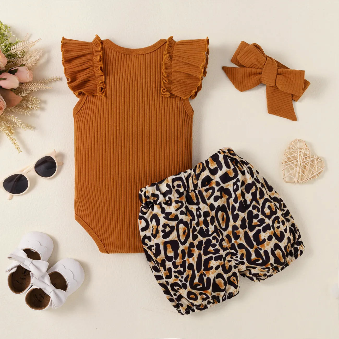 3pcs Baby Girl 95% Cotton Ribbed Flutter-sleeve Romper and Leopard Shorts with Headband Set Brown big image 1