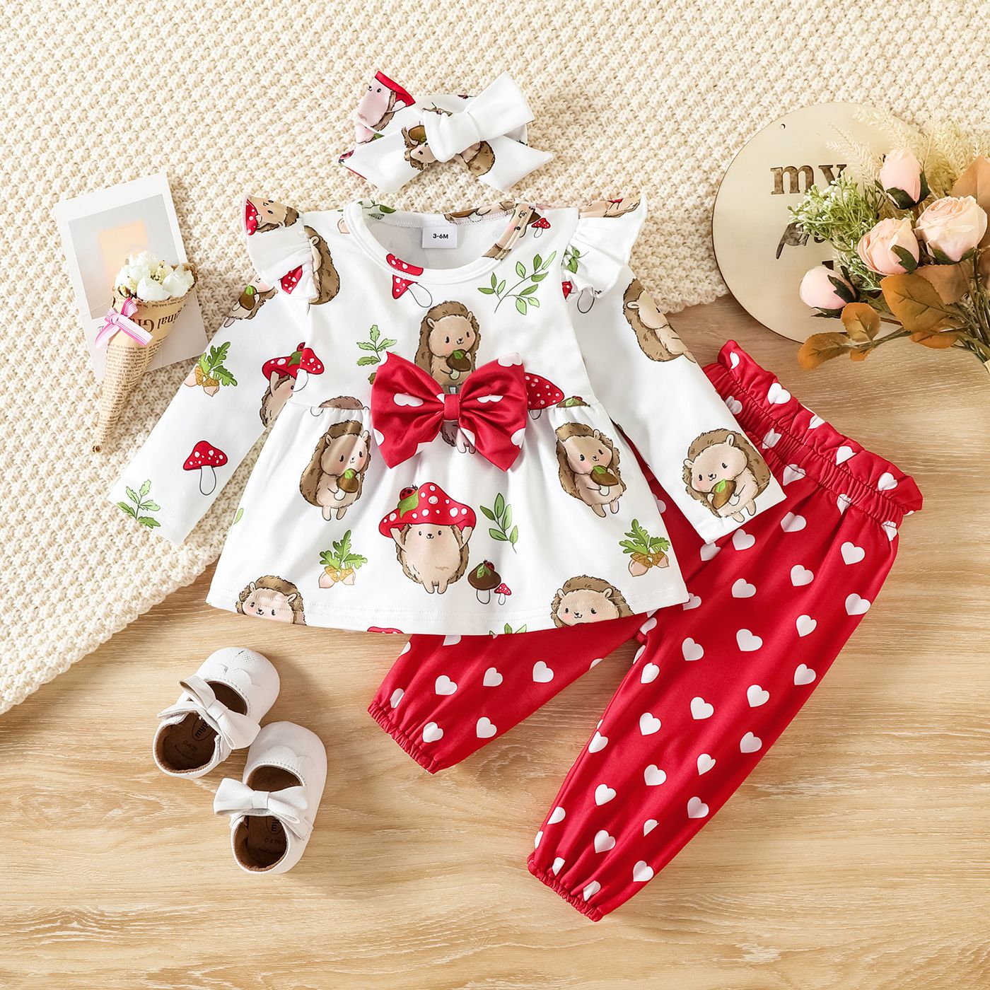 

3pcs Baby Girl Allover Hedgehog & Heart Print Long-sleeve Set