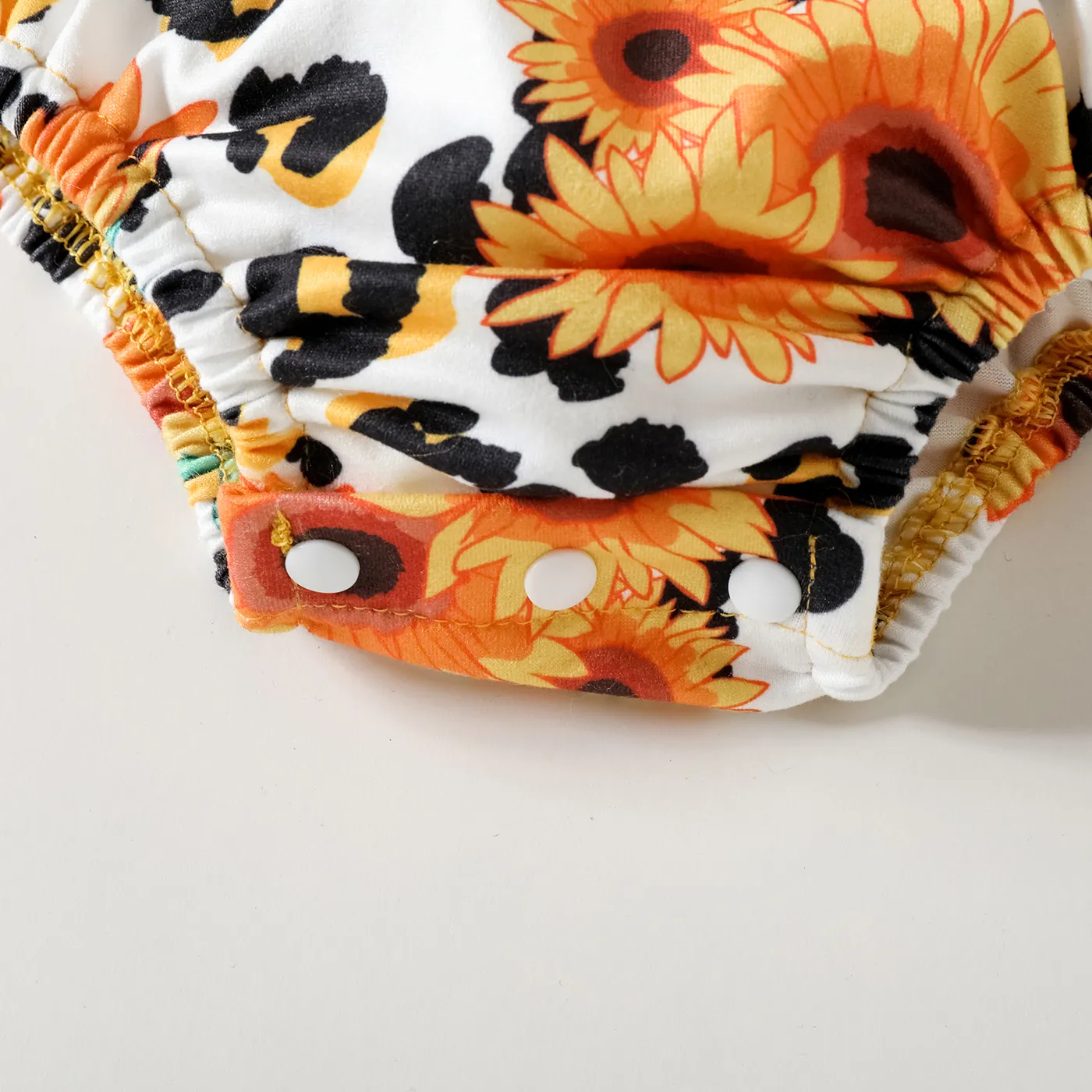 2pcs Baby Girl Sunflower & Leopard Print Spliced Solid Ruffle Trim Long-sleeve Romper and Headband Set Ginger image 5