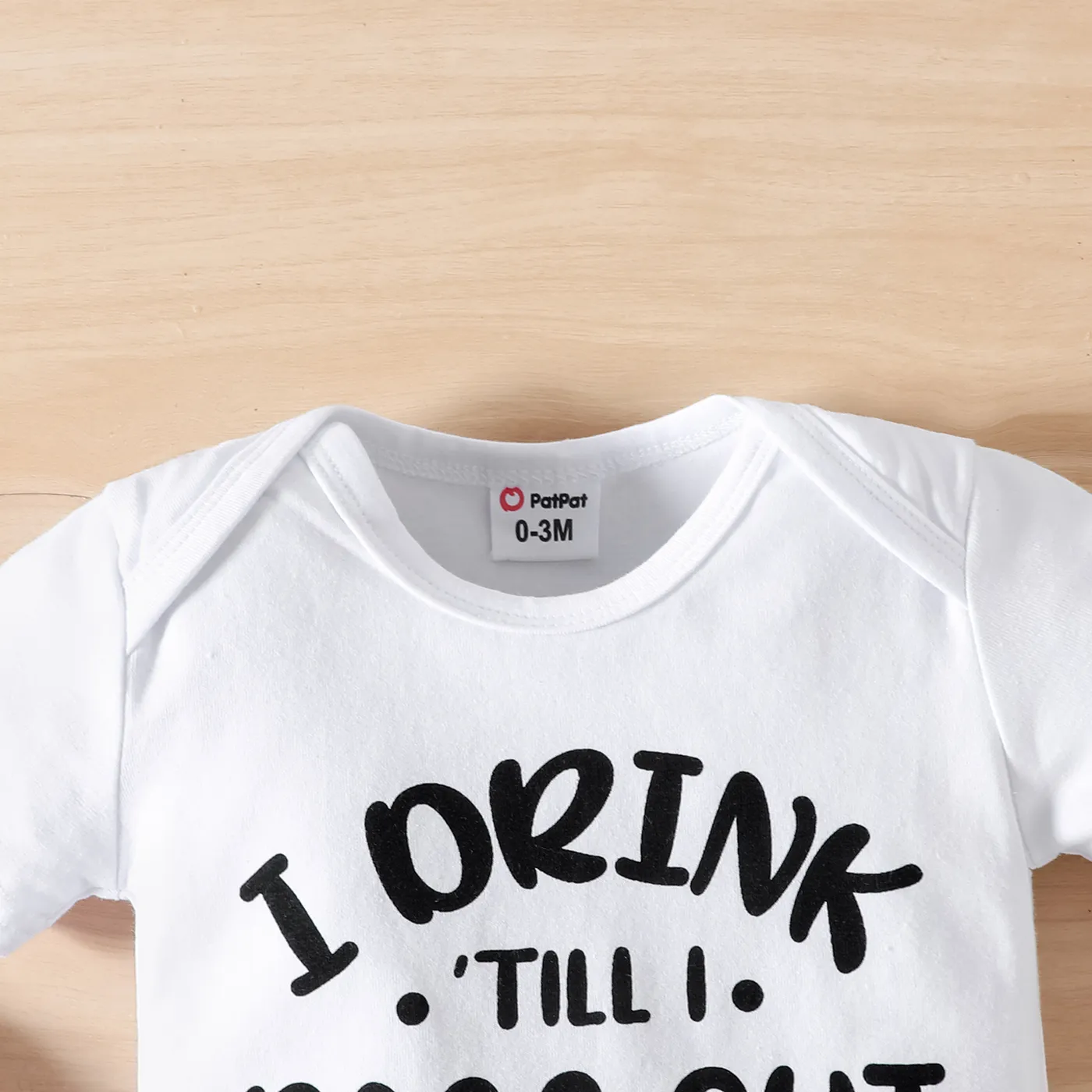 2pcs Baby Girl/Boy 95% Cotton Letter Print Short-sleeve Bodysuit and Cow Print Pants Set White image 5