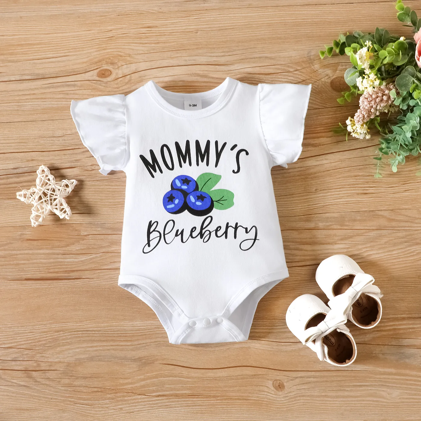 3pcs Baby Girl 95% Cotton Blueberry Print Short-sleeve Romper & Shorts & Bow Headband Set White image 3