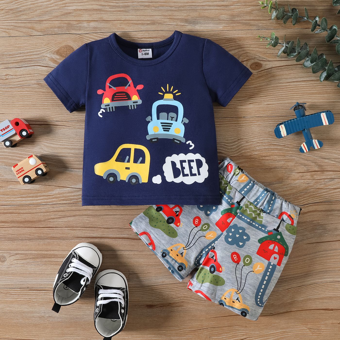 

2pcs Baby Boy 95% Cotton Vehicle Car Print Short-sleeve Tee and Shorts Set