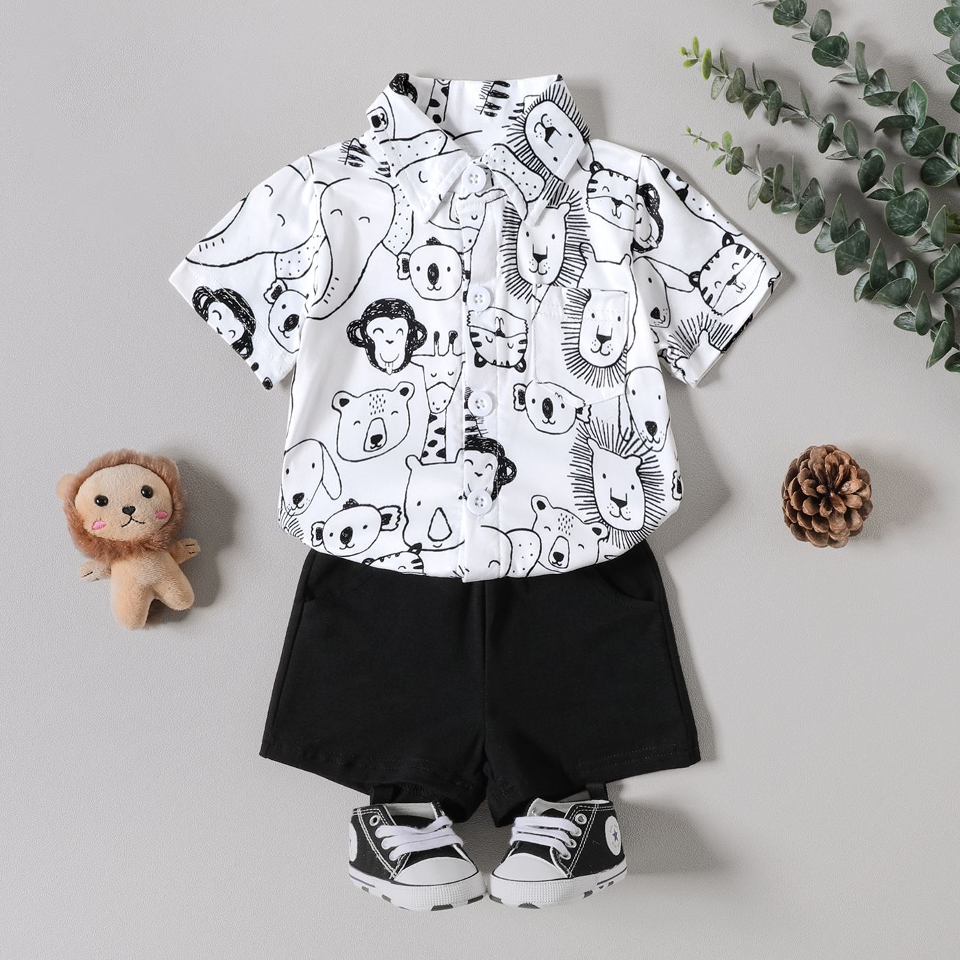 2pcs Baby Boy Animals Print Lapel Collar Short-sleeve Top and 95% Cotton Solid Shorts Set