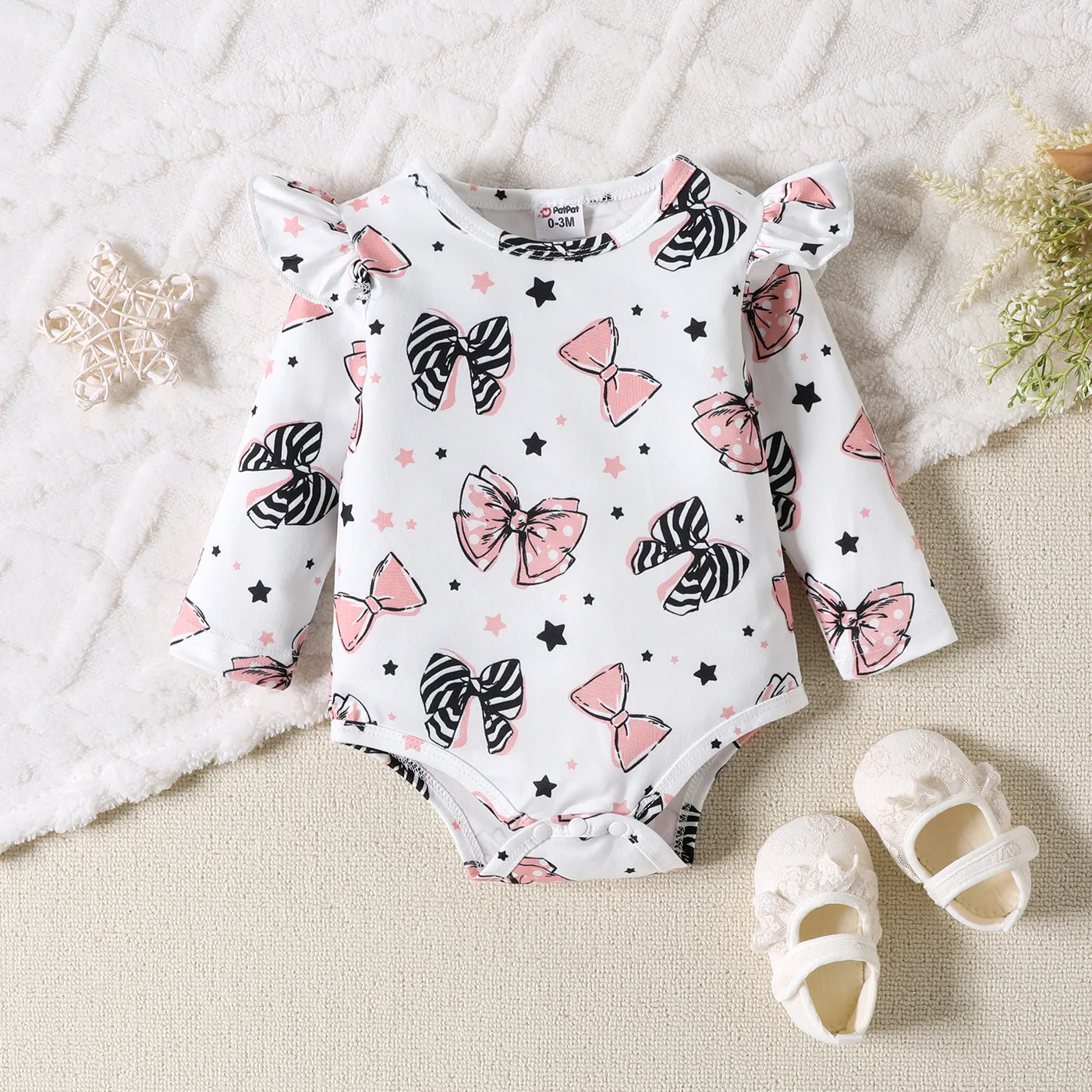 2pcs Baby Girl Allover Bowknot Print Ruffle Long-sleeve Romper and 100% Cotton Solid Bow Decor Skirt Set Pink image 3