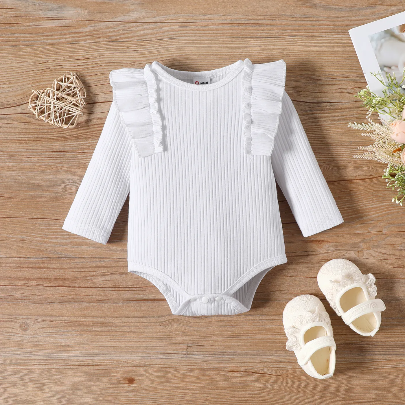 3pcs Baby Girl 95% Cotton Ruffle Trim Long-sleeve Rib-knit Onesies & Plaid Flared Pants & Headband Set   image 3