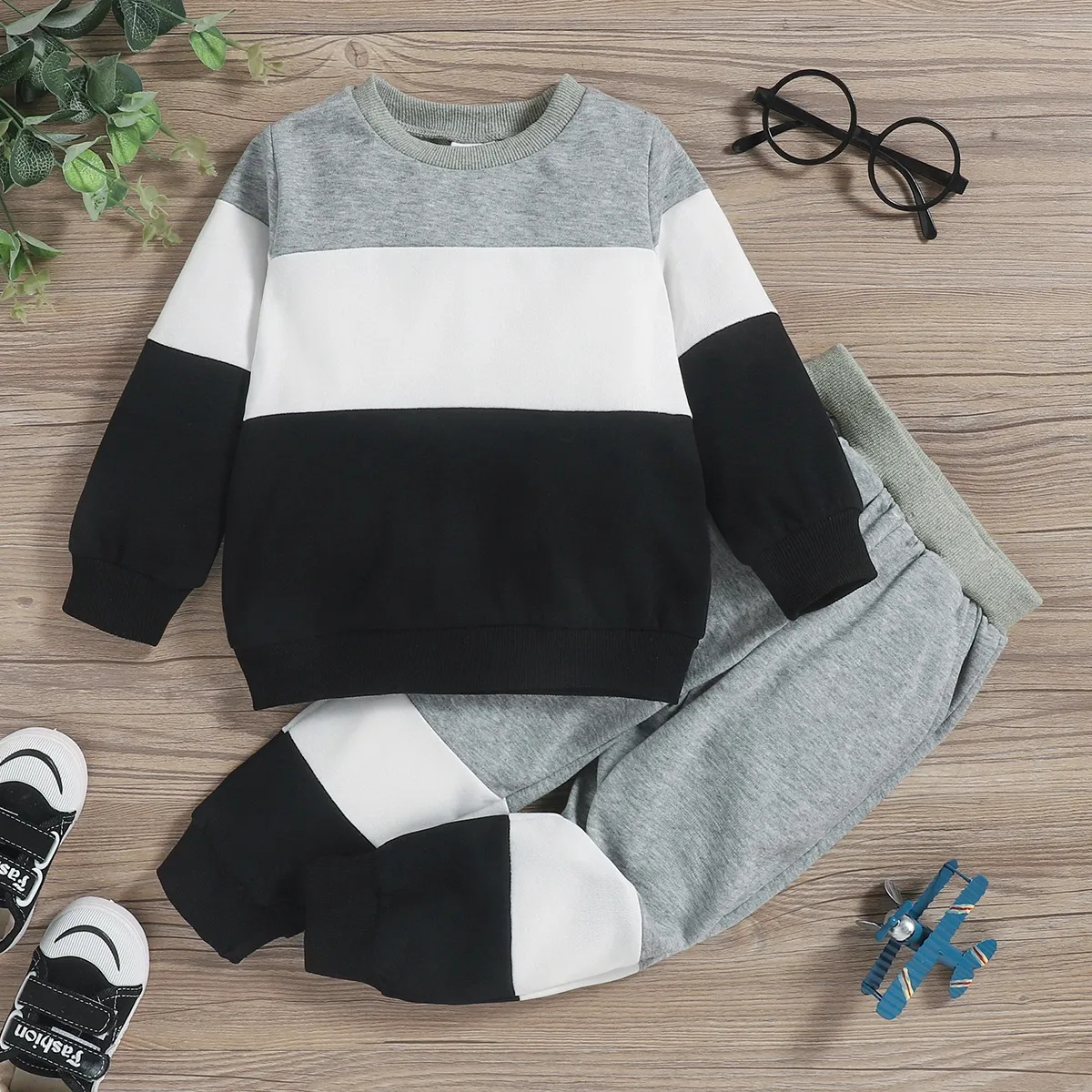 2-piece Toddler Girl/Boy Colorblock Pullover and Elasticized Pants Set