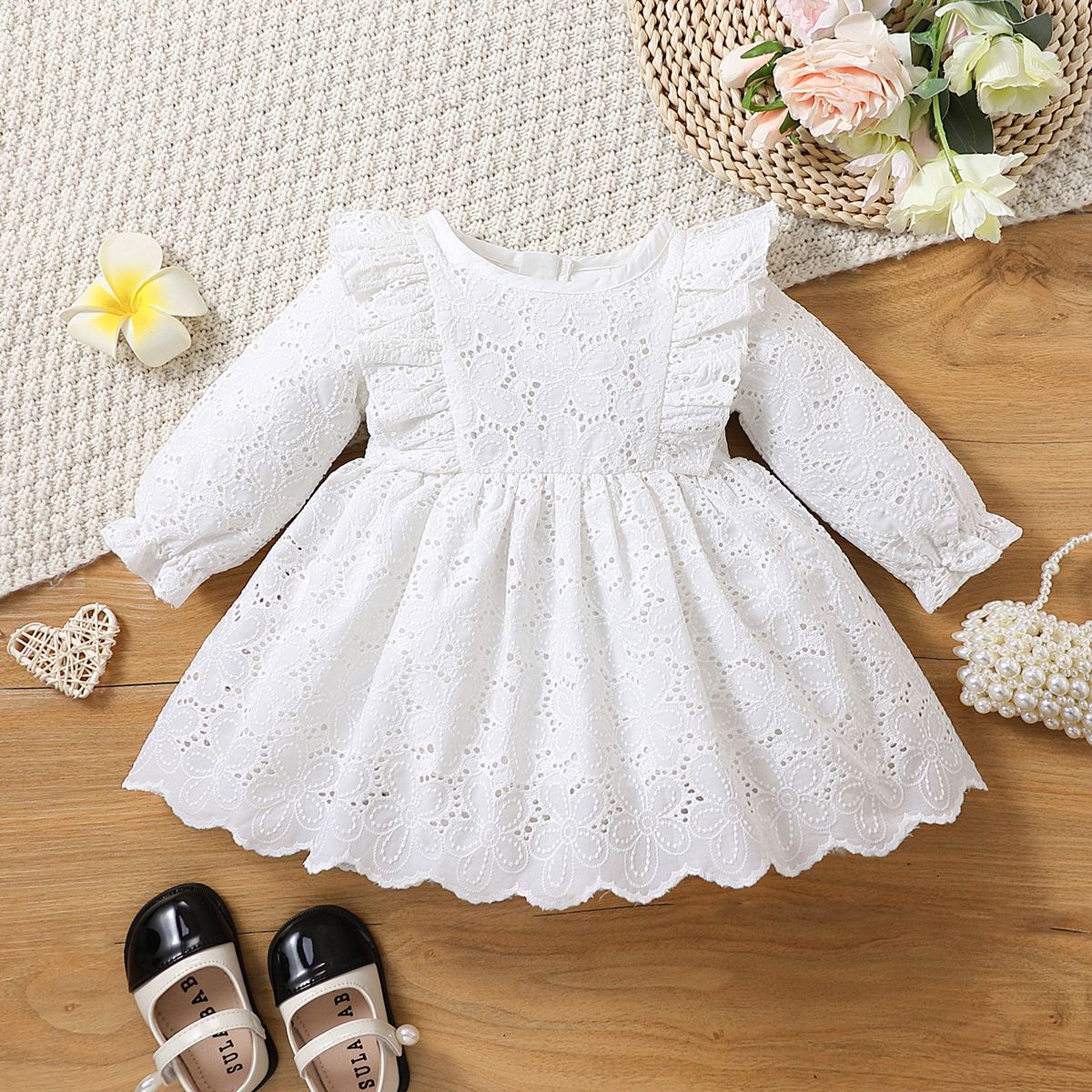 

Baby Girl Solid Textured Ruffle Trim Long-sleeve Dress