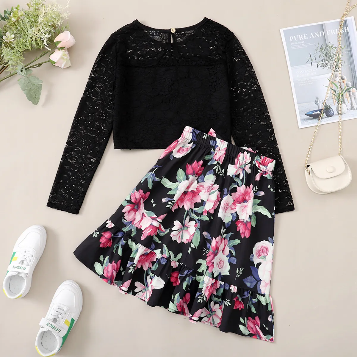 2-piece Kid Girl Lace Design Long-sleeve Tee and Bowknot Design Floral Print Skirt Set Black image 2