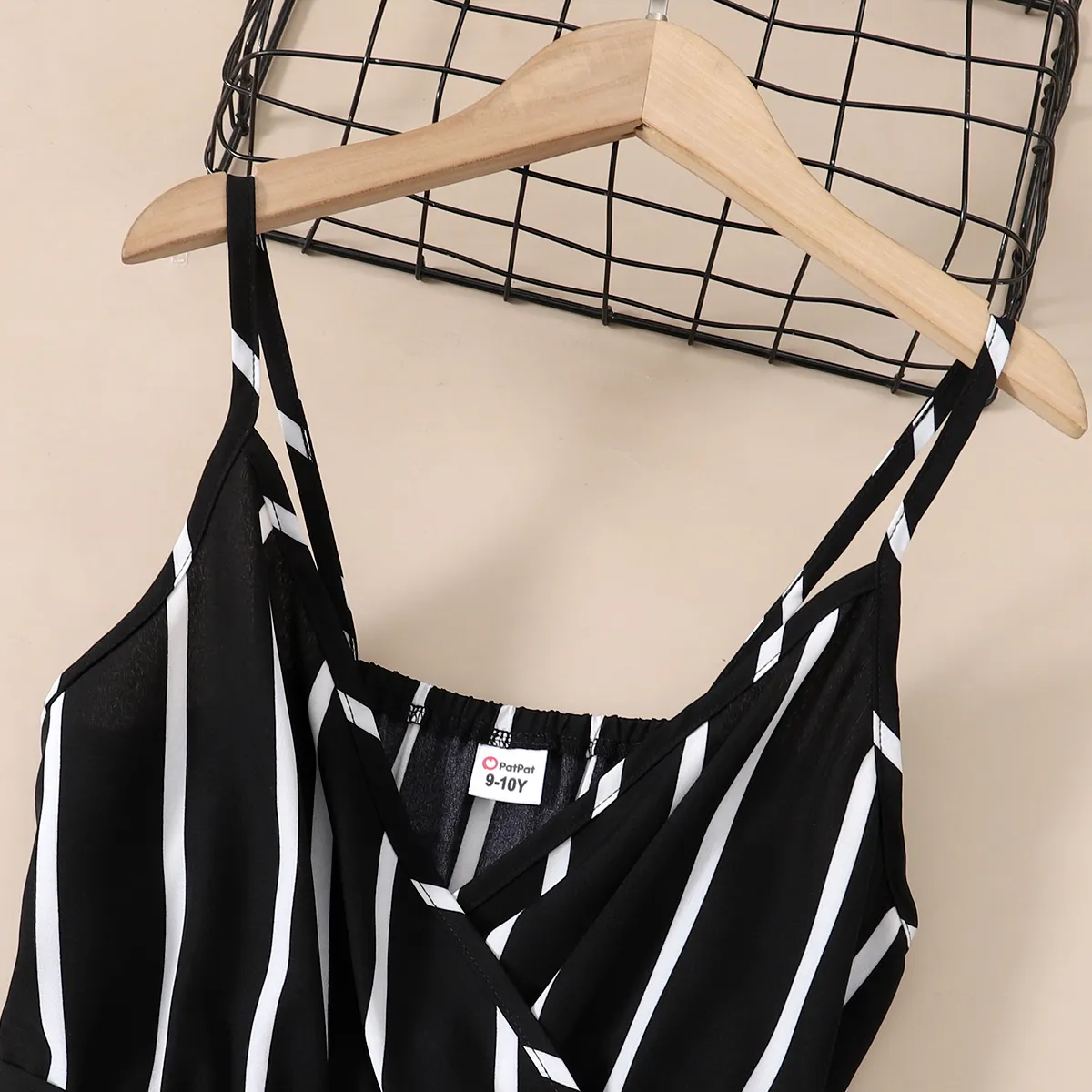 combinaisons cami ceinturées à rayures et à col surplis pour fille  image 3