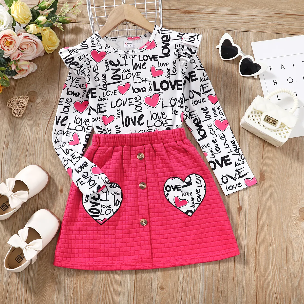 

2pcs Kid Girl Letter Heart Print Long-sleeve Tee and Button Design Pink Skirt Set