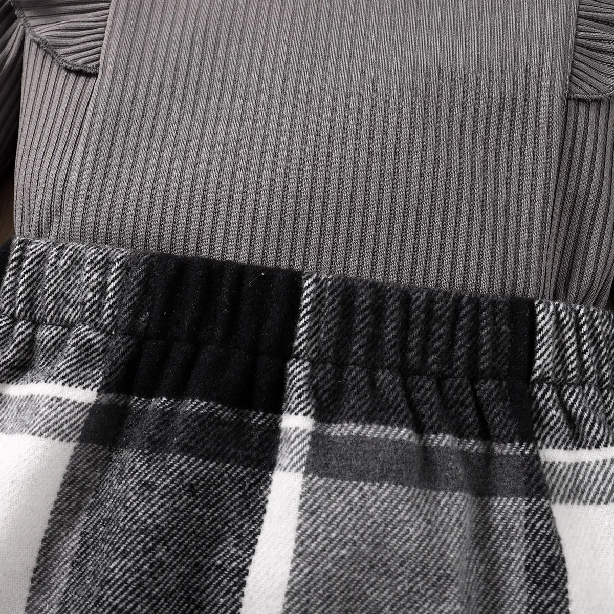 2pcs Toddler Girl Trendy Ruffled Ribbed Black Tee and Plaid Skirt Set Grey big image 1