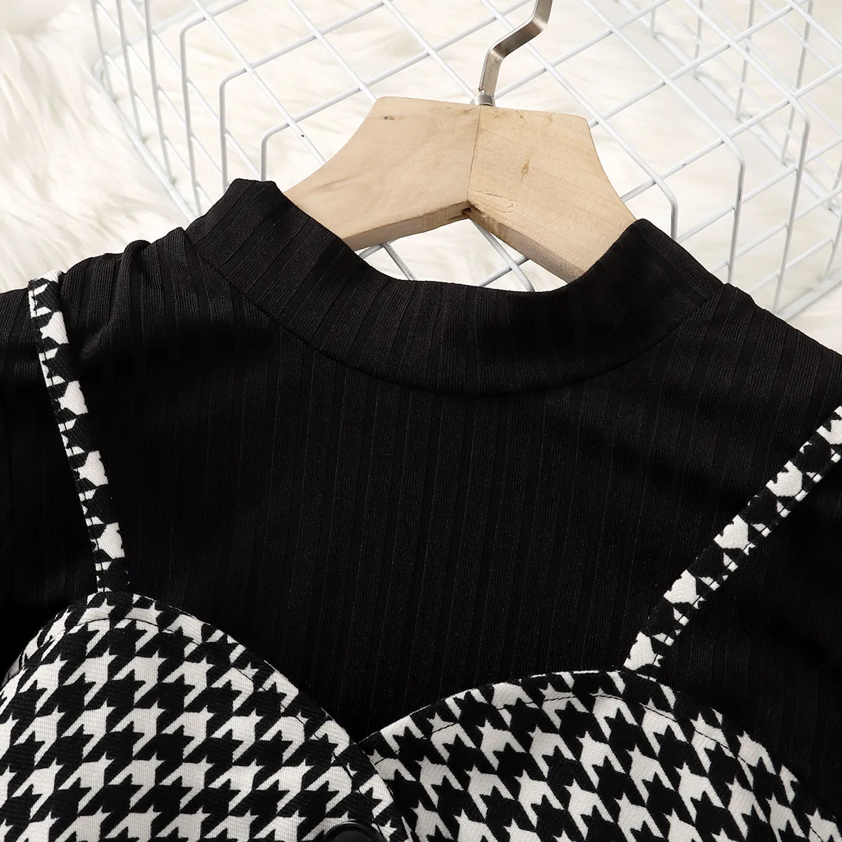 2pcs Kid Girl Mock Neck Long-sleeve Tee and Houndstooth Overall Dress Set  image 2