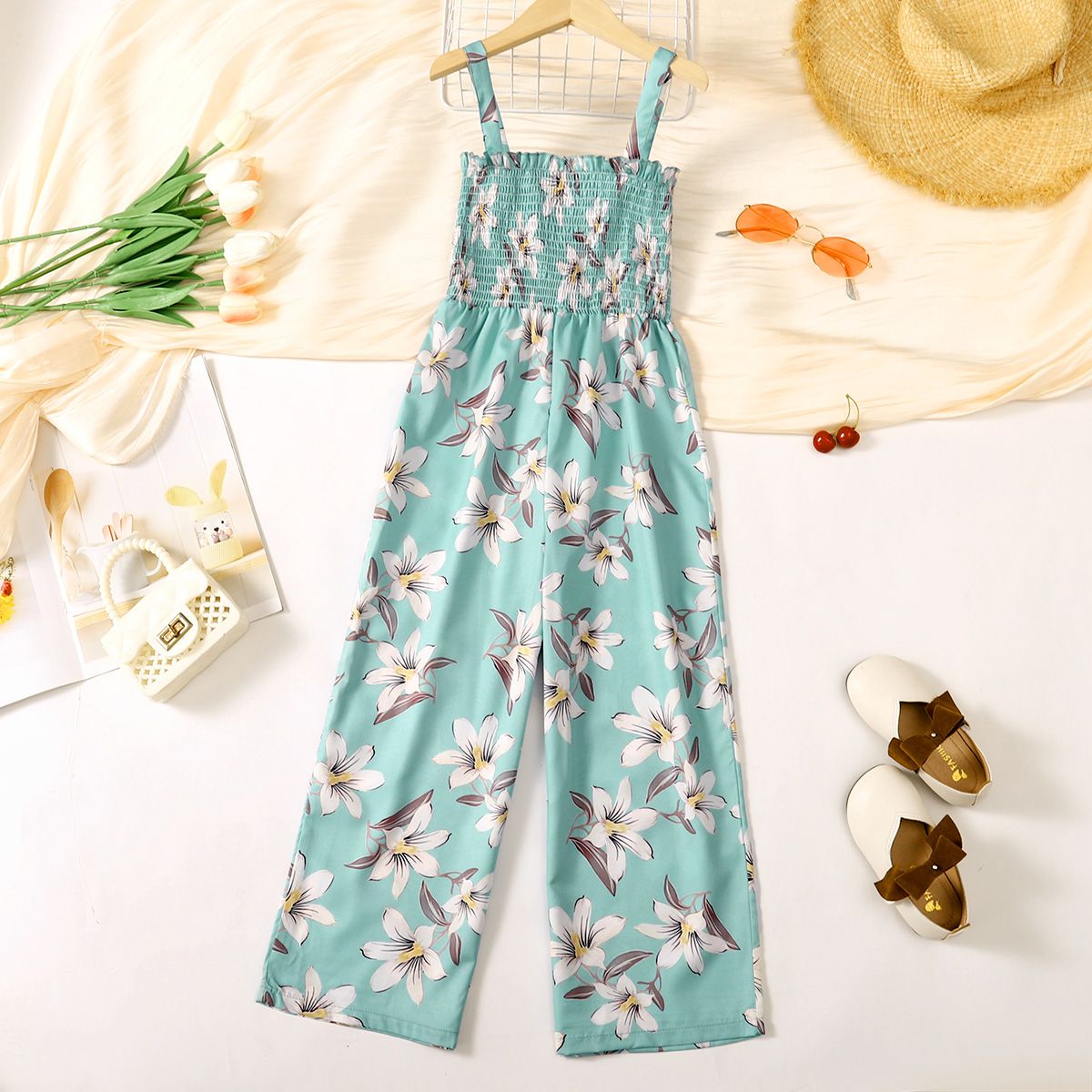

Kid Girl Floral Priunt Smocked Slip Jumpsuits
