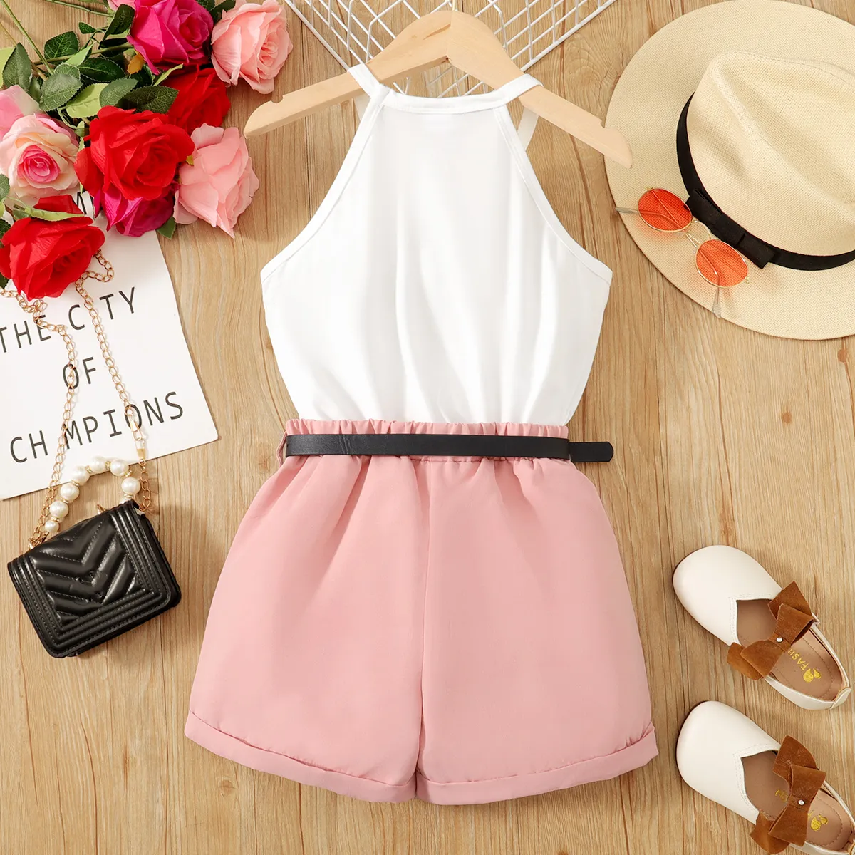2pcs Kid Girl Solid Halter Top and Coin Purse Decor Belted Shorts Set  image 5