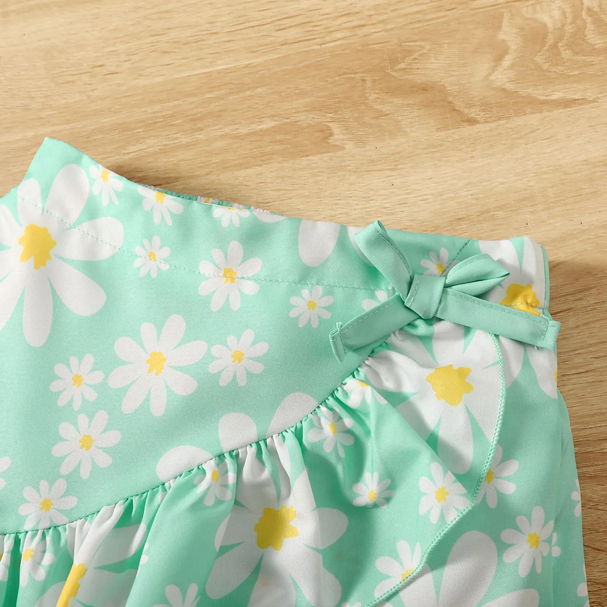 2pcs Kid Girl Ruffled Smocked Cami Top and Floral Print Ruffled Skirt Set  Mint Green image 3