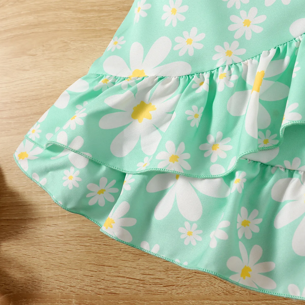 2pcs Kid Girl Ruffled Smocked Cami Top and Floral Print Ruffled Skirt Set  Mint Green image 4