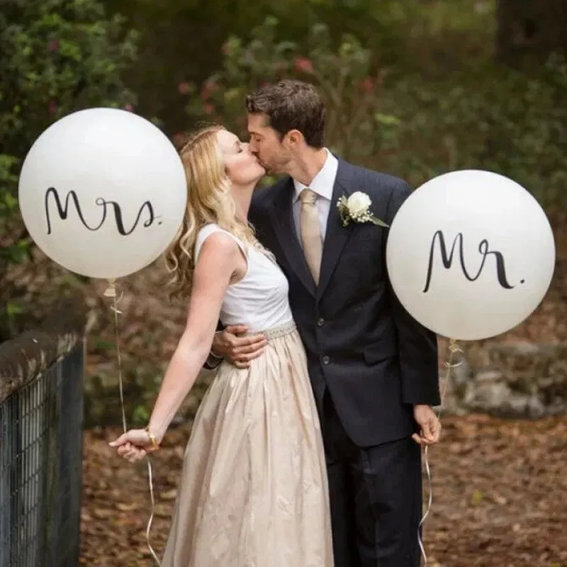 2er-Pack Mr. & Mrs. White Balloons Latex Runde Luftballons für Hochzeit Verlobungsfeier Valentinstag Dekoration weiß big image 1