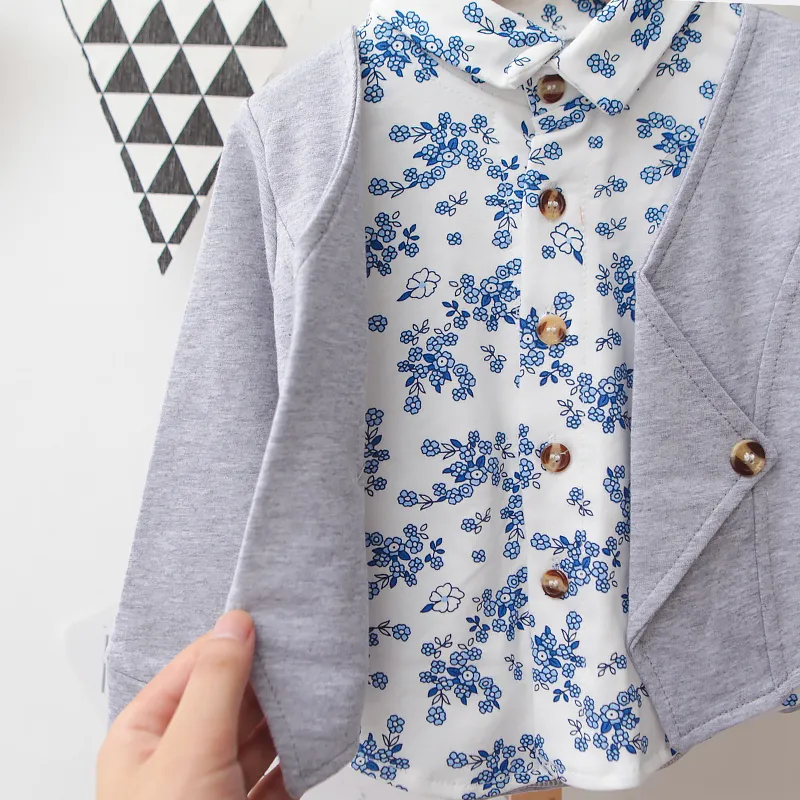2pcs Baby Boy 95% Cotton Long-sleeve Faux-two Floral Print Top and Pants Set  image 5