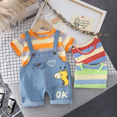 Conjunto unissex para bebê (2 peças) com macacão curto em jeans com desenho de girafa e camiseta de manga curta listrada em 95% algodão