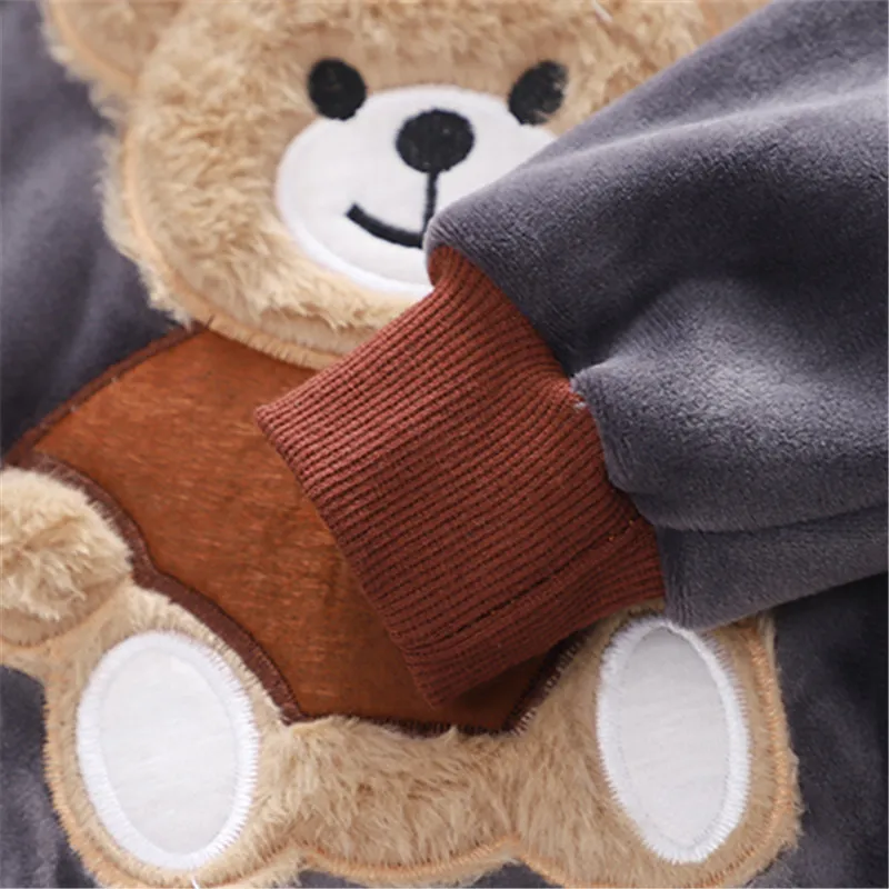 2pcs Baby Boy 95% Cotton Long-sleeve Cartoon Bear Pattern Thickened Fleece Lined Pullover and Trousers Set Grey image 3