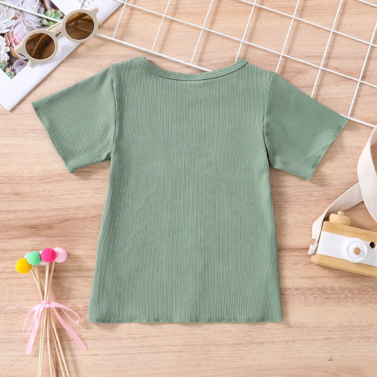 Enfant en bas âge Fille Ourlet ondulé Basique Manches courtes T-Shirt Vert Foncé big image 1