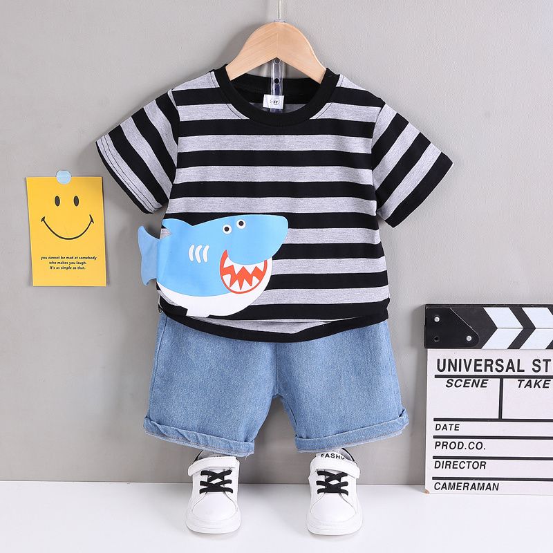 2pcs Toddler Boy Shark Stripe Print Coton Tee à Manches Courtes Et Short En Denim Set