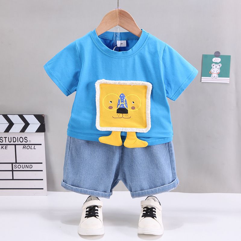 2pcs Toddler Boy Lion Brodé Tee-shirt à Manches Courtes Et Shorts En Denim Set