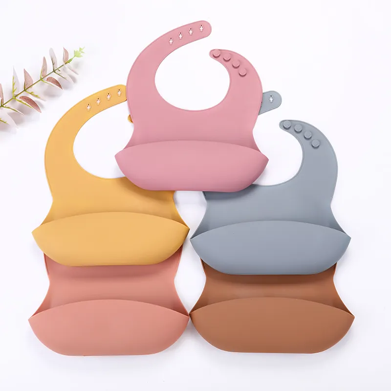 New Baby Soft Silicone Bib Cute Cartoon Feeding Stereo Waterproof Neonatal Adjustable Leak-proof Bib Rice Pocket  image 4