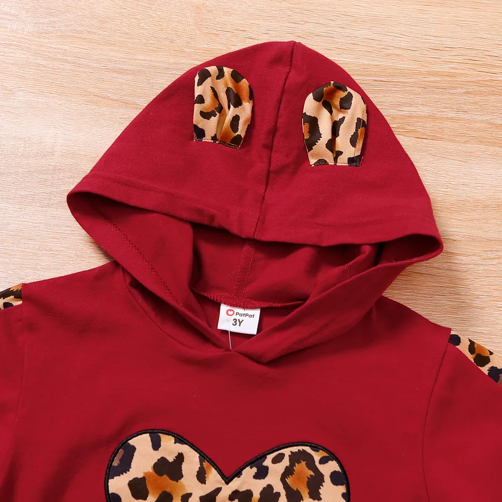 2-piece Toddler Girl Leopard Print Heart Pattern Hoodie Sweatshirt and Pants Set Burgundy big image 1