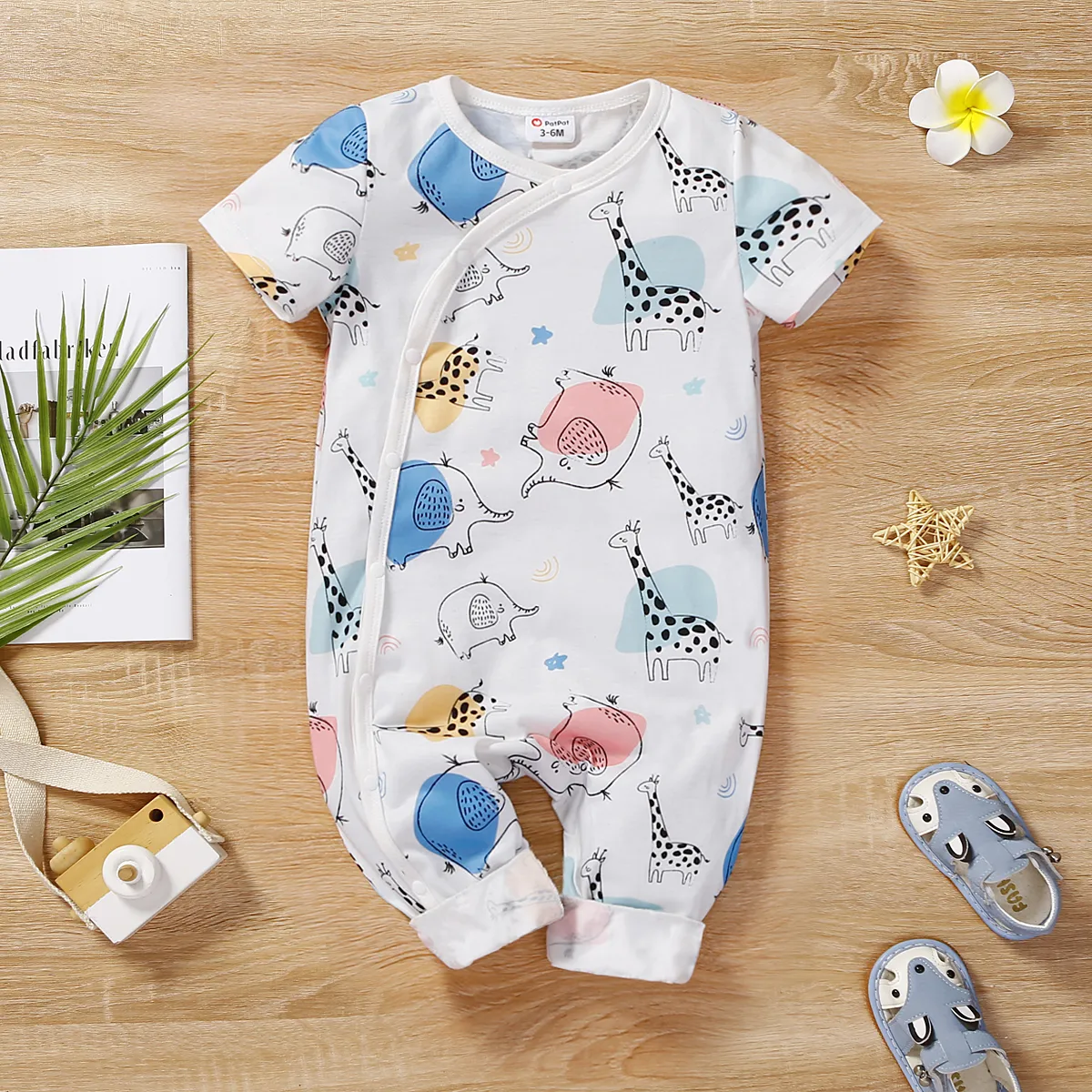 Baby Girl/Boy Elephant & Giraffe Print Short-sleeve Jumpsuit  image 1