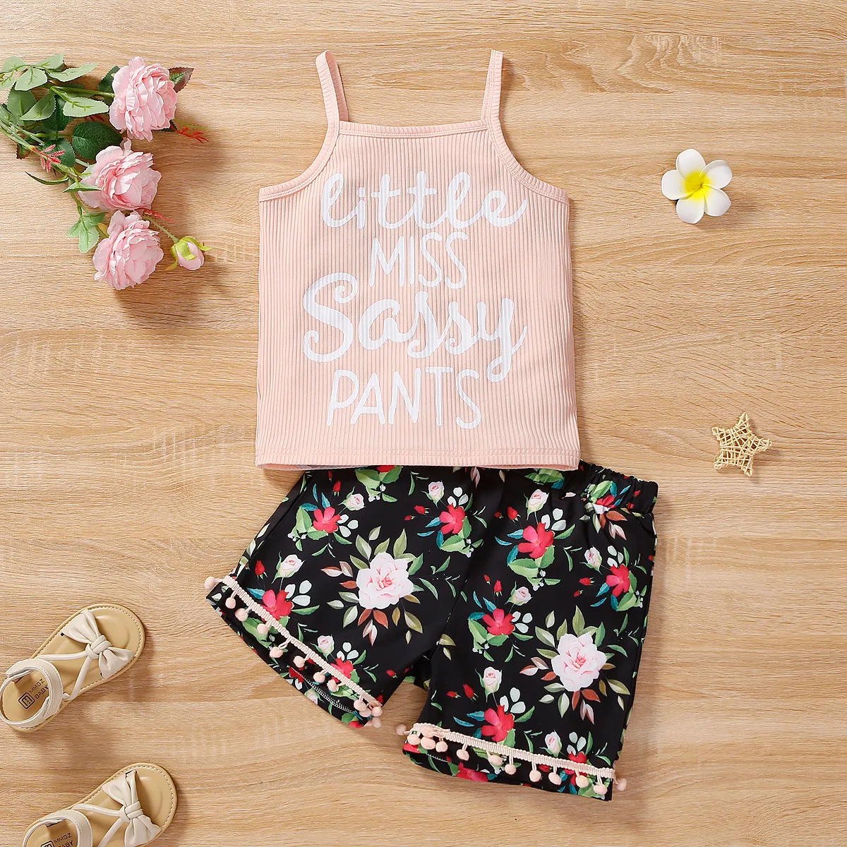 2pcs Kid Girl Letter Print Rib-knit Cami Top And Floral Sunflower Print Shorts Set